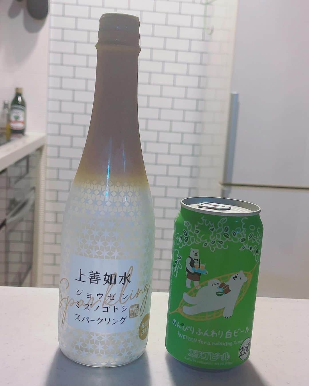 みひろのインスタグラム：「. #上善如水スパークリング  #越後ビール   心友が #新潟のお酒 買ってきてくれたの🍶我が家で晩酌‼︎ 全部飲み干してしもた💦  だって…美味しいんだもの♡ 見つけたら、ぜひ飲んでみてねん  #上善如水 #新潟 #新潟名産 #日本酒 #日本酒スパークリング #スパークリング」