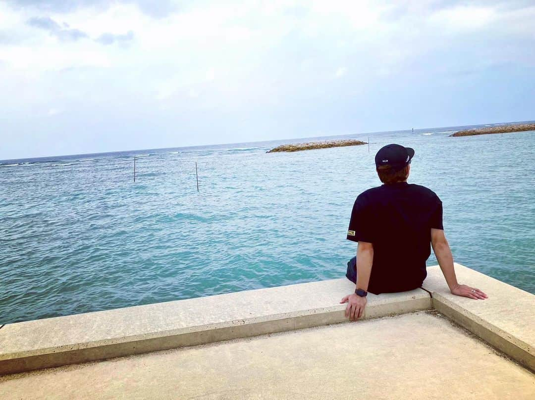 ファンキー加藤さんのインスタグラム写真 - (ファンキー加藤Instagram)「🏝️ #束の間の休息」10月2日 13時39分 - funkykato_funkykato_funkykato