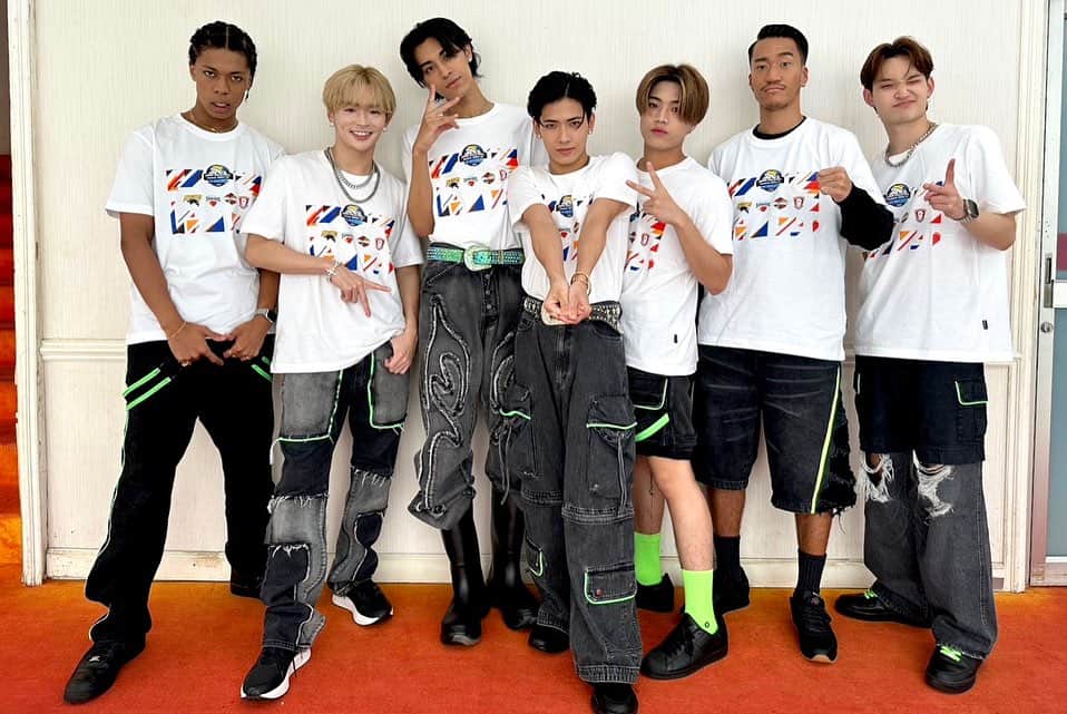 のインスタグラム：「. JAPAN VOLLEYBALL  ASIA TOUR IN THAILAND2023 Panasonic ENERGY CUP🇹🇭🇯🇵  🗓️2023.09.29&30  ขอบคุณมากๆ สำหรับ 2 วันที่ผ่านมา!!!!!  พวกเราได้รับพลังอย่างล้นหลามจากทุกคนใน stadium เลยครับ ❤️‍🔥  แล้วเจอกันอีกนะ👋  #PSYCHICFEVER」