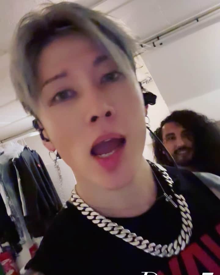 雅-MIYAVI-のインスタグラム：「Day 07 Paris  Arrived, soundcheck, hit the stage, quick shower, and departed.  Got no time for any “Paris-things”  But this is everything. This is what we are here for. I’m so fulfilled, feeling filled with so much love from you. Thank you all. Thank you for being YOU.  Thanks for yet another beautiful night  Je vous aime, Paris   Tmrw, UK On our way   7公演目 パリ  会場着いて リハして ライヴして シャワー浴びて ロンドンへ  なんにもパリってない！  けど、幸せなのだ  またね、パリ  いつも美しい夜をありがとう  明日はロンドン  いざ」