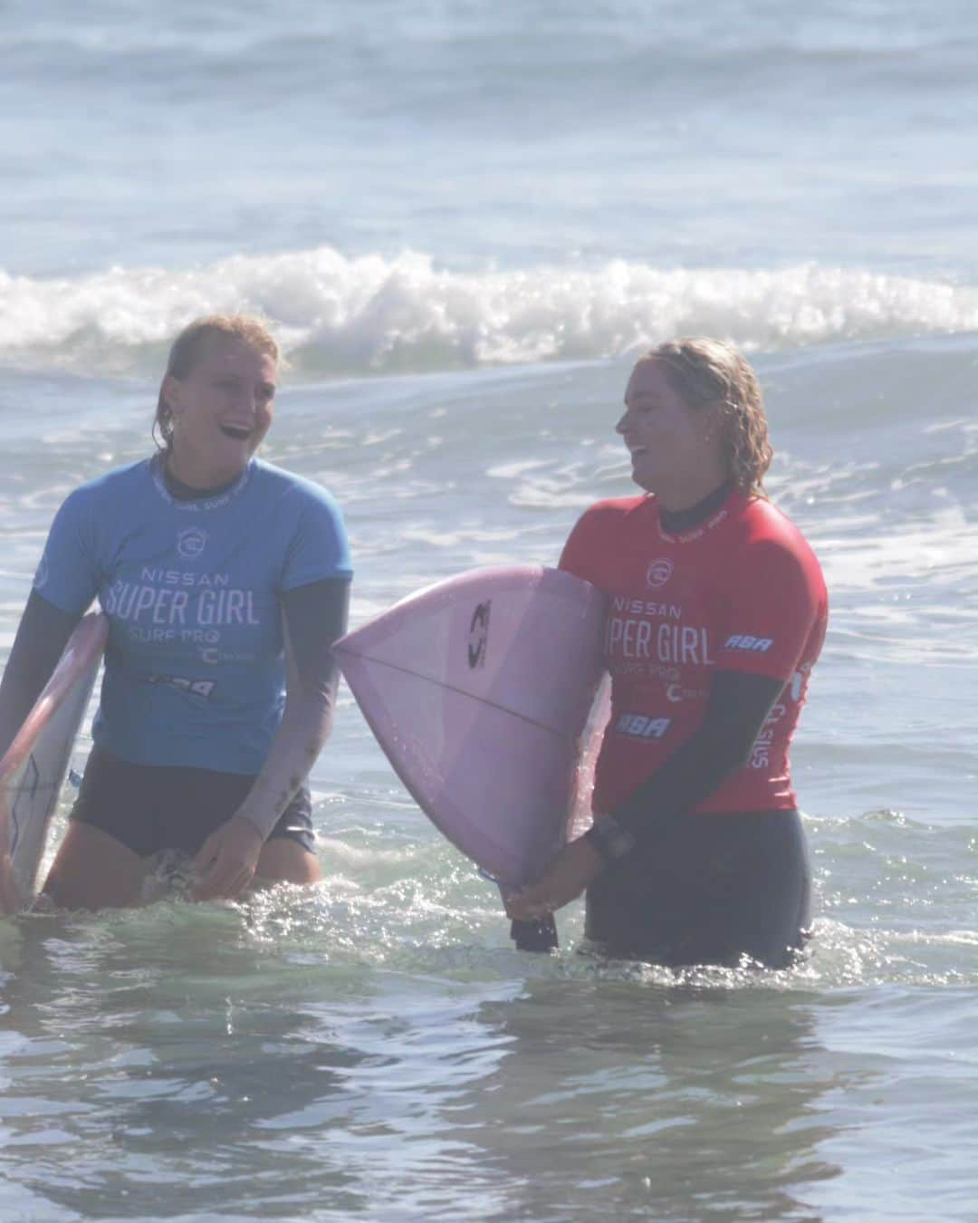 ブライス・ウェットシュタインさんのインスタグラム写真 - (ブライス・ウェットシュタインInstagram)「Thank you @supergirlpro #Oceanside and so fun getting to surf with @lindseyjacobellis - congrats to  @alyssa_spencer1 for the W!❤️ Hope to see you in Jacksonville. #stickybumpsfamily #encsurf #futuresfins」10月2日 14時01分 - brycewettstein