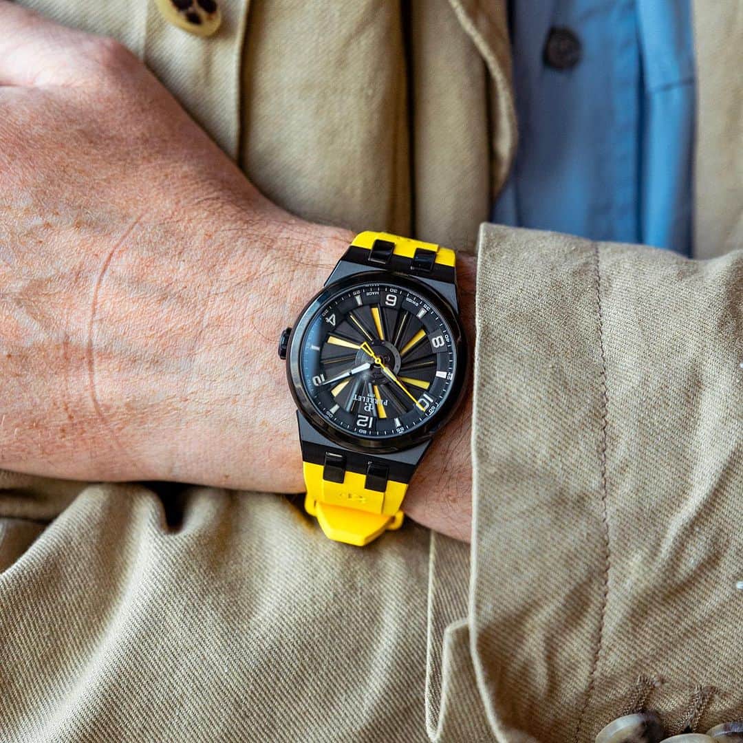 Daily Watchさんのインスタグラム写真 - (Daily WatchInstagram)「Extending the summer vibe with this @perreletofficial Turbine 41 Titanium in yellow. In the new, smaller size the Turbine is a versatile watch with a twist: the turbine rotor that keeps you moving your wrist. It comes in six colors.. #perreletturbine #perrelet」10月2日 15時56分 - dailywatch