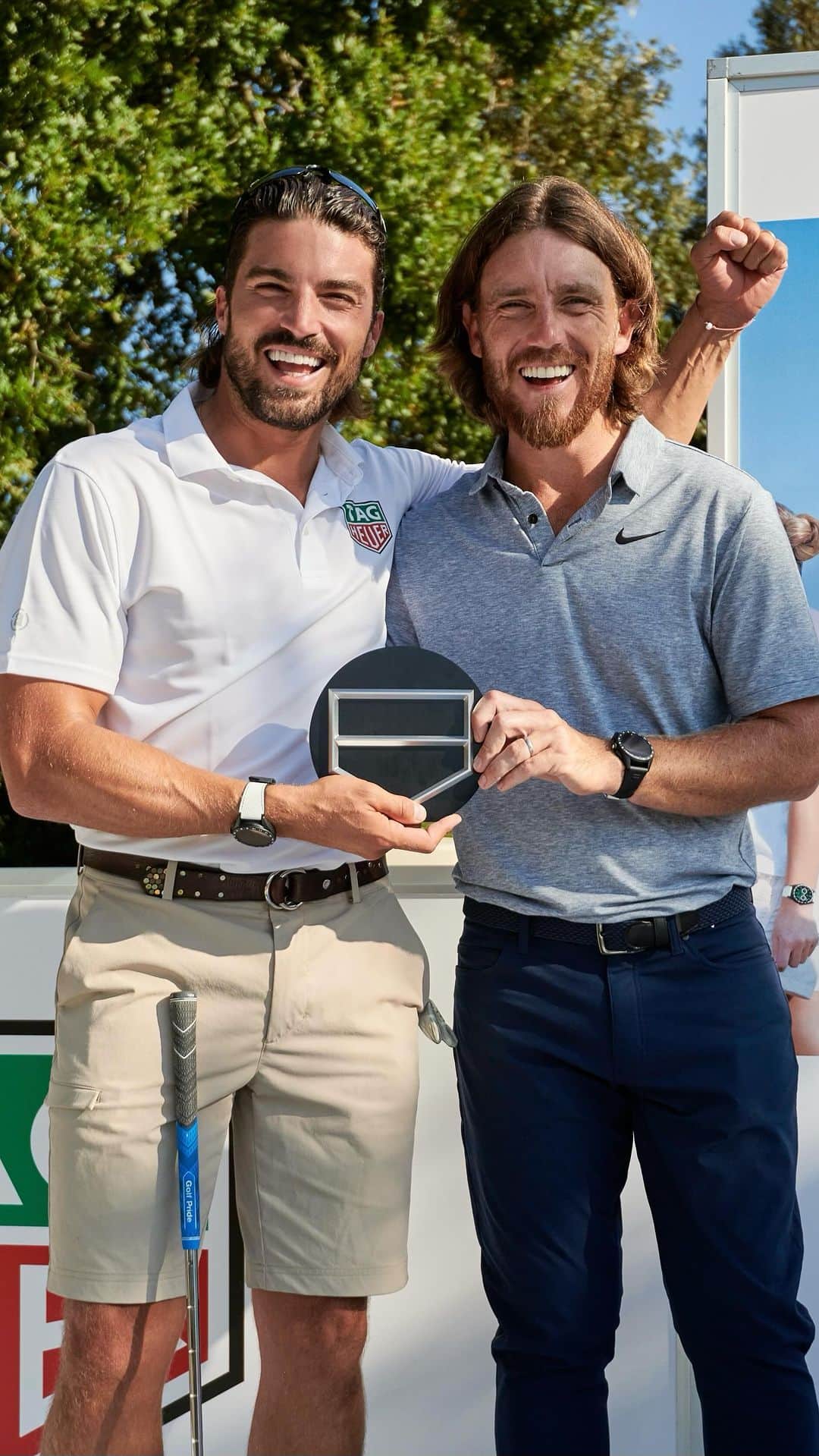 Mariano Di Vaioのインスタグラム：「Time is everything, that’s why today I spent all day playing golf with legend @officialtommyfleetwood 🏌🏽  And won the closest to the Pin contest!   #TAGHeuerConnected #TAGHeuer #rydercup  @tagheuer  Ad」