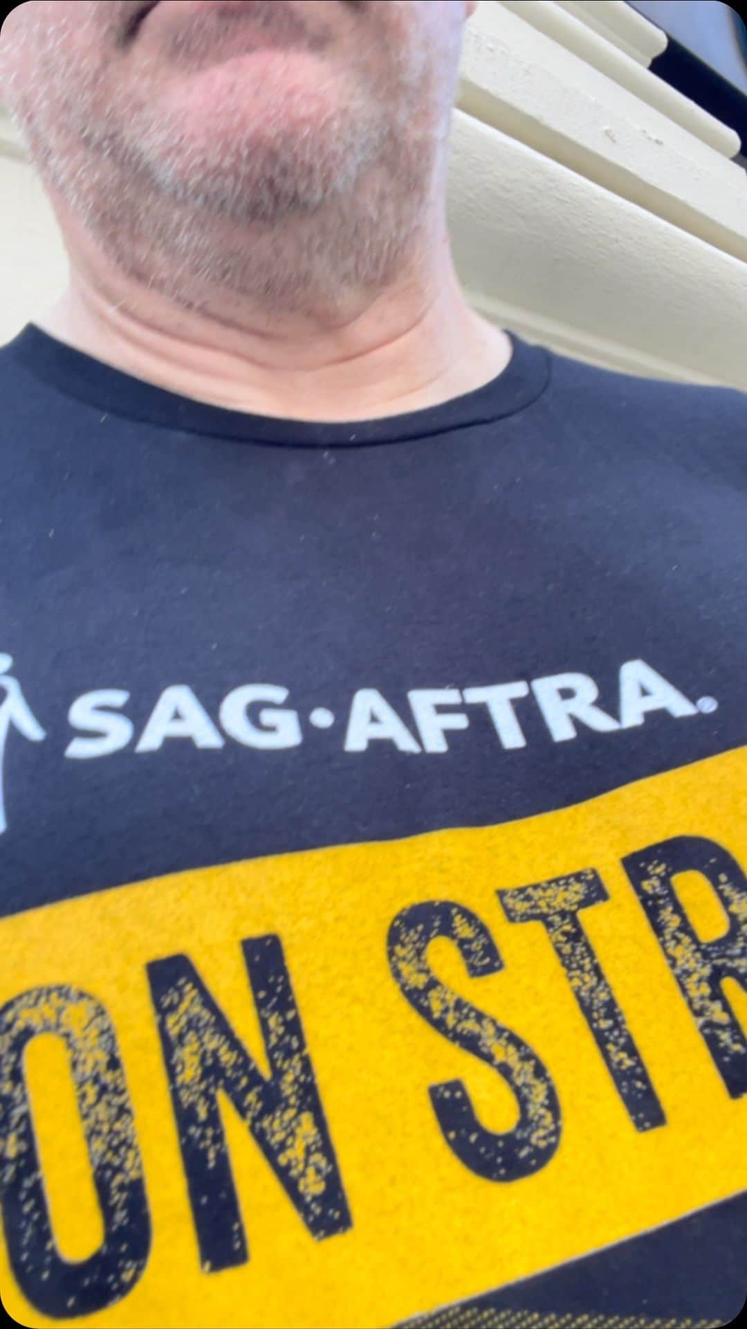 ジョン・キャロル・リンチのインスタグラム：「https://sagaftra.foundation/  https://entertainmentcommunity.org/  https://www.wgfoundation.org/  @WGAEast @WGAWest @sagaftra  @tusctogether」