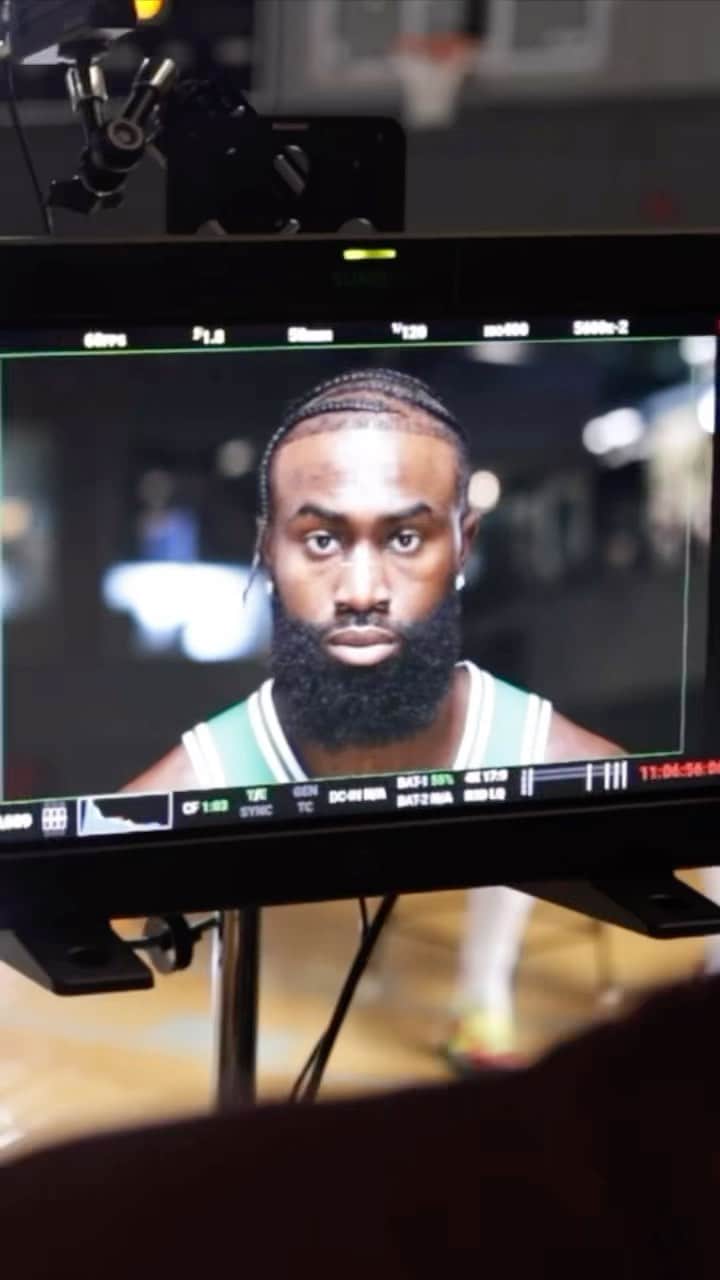 ボストン・セルティックスのインスタグラム：「New season, same JB ⚡️」