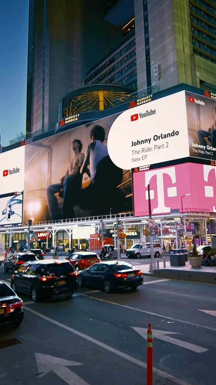 ジョニー・オーランドのインスタグラム：「So cool, thank you @youtubemusic ❤️」