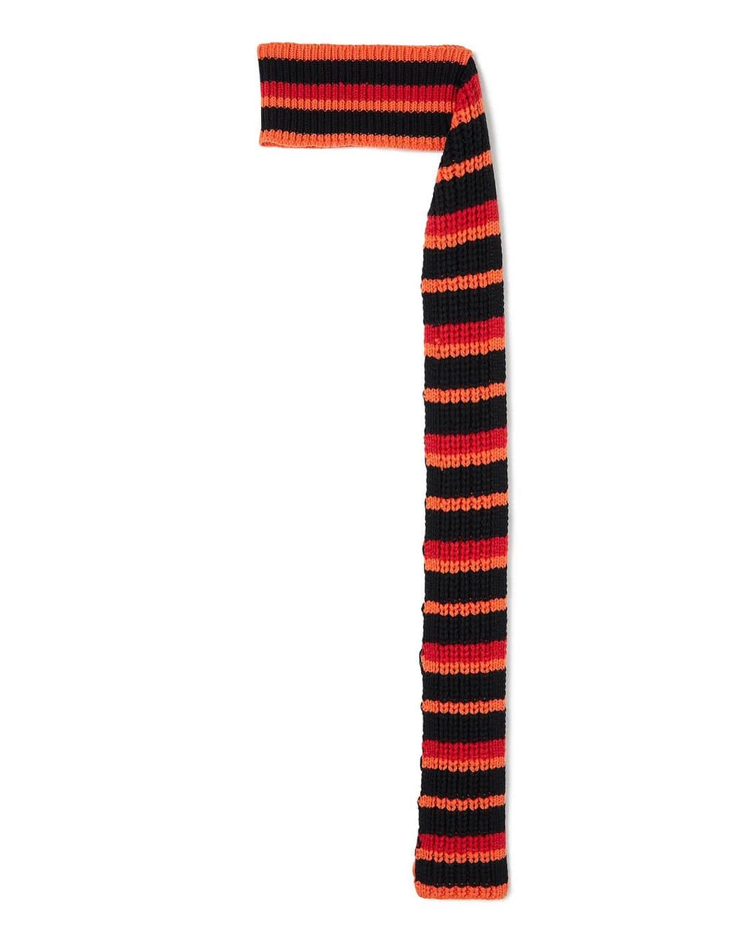 sodukさんのインスタグラム写真 - (sodukInstagram)「fall winter 23 collection bridge knit & like a scarf  #soduk #soduk23fw」10月2日 18時08分 - soduk_official