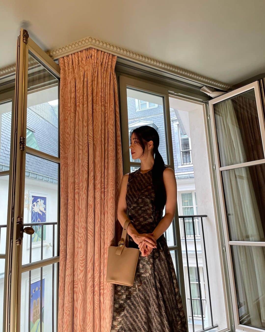 イム・ジヨンさんのインスタグラム写真 - (イム・ジヨンInstagram)「LOEWE in Paris」10月2日 18時18分 - limjjy2