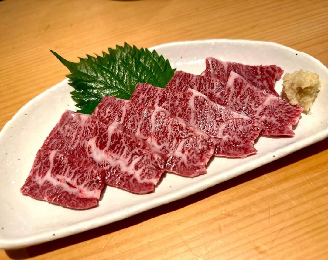 牧野真莉愛さんのインスタグラム写真 - (牧野真莉愛Instagram)「♡ ♡ 💖もつ料理 幸 大名店💖 幸せすぎる💕おいしんじょう❤️❤️❤️ 2023.10.1 ♡ ♡  #もつ鍋幸 #もつ料理幸 #幸 #幸大名店 #ポテトサラダ ※写真撮る前に食べちゃった🥺 #サガリ刺 #焼サガリ #もつ鍋 #ちゃんぽん #雑炊 #モーニング娘23 #牧野真莉愛」10月2日 18時19分 - maria_makino.official