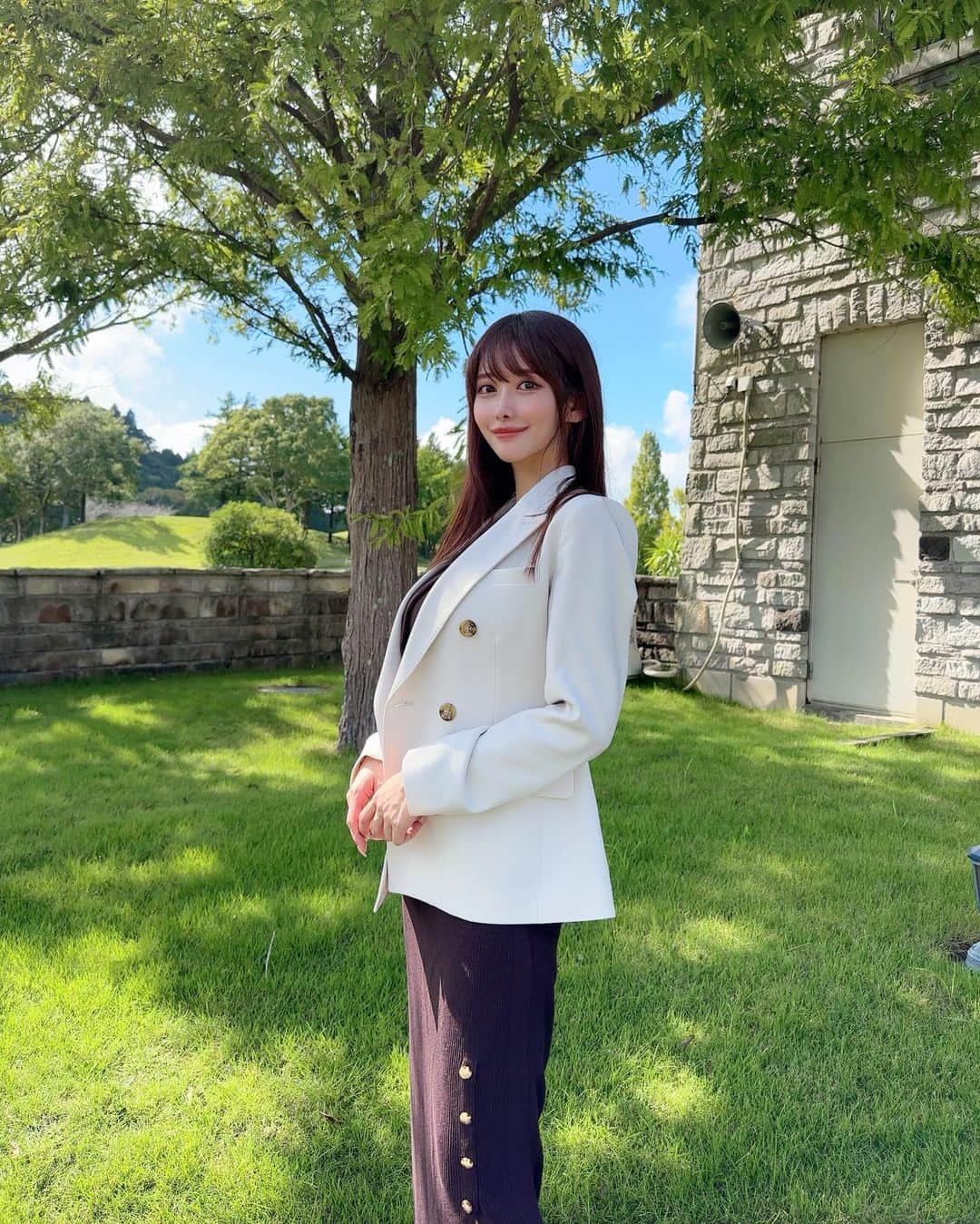 MAYUさんのインスタグラム写真 - (MAYUInstagram)「. 涼しくなってきたのでゴルフ場では ジャケットは必須アイテム🌿🤍🤎 . ゴルフ始めてからジャケットコーデが好きになった👩🏻‍💼✨ . . #ゴルフ女子#ゴルフ#ゴルフ場#ゴルフ5カントリーオークビレッヂ#golf#golflife#golfaddict#golfclub#golfstagram#golfcourse#golfday#jacket#jacketstyle#japan#japanesegirl」10月2日 18時34分 - mayu.kina_golf
