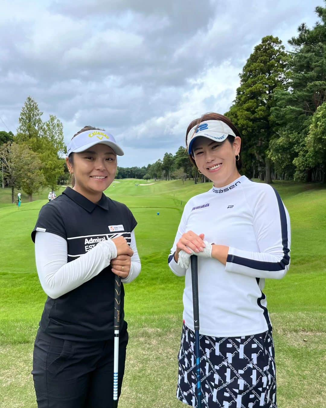 竹末裕美さんのインスタグラム写真 - (竹末裕美Instagram)「先日の土曜日は、リリカラさんのプロアマ⛳ 立野クラシックゴルフクラブでした！ @chanyukii 　いつもアテンドありがとうございます😊 本当に、楽しいお客様ばかりでした😊  @mikadokanemiaya  ありがとう！！  #ゴルフ#ゴルファー#女子プロゴルファー#プロゴルファー#立野クラシックゴルフ倶楽部#プロアマ#アテンド#リリカラ#ロサーセン#ウェア」10月2日 18時28分 - hiromitakesue