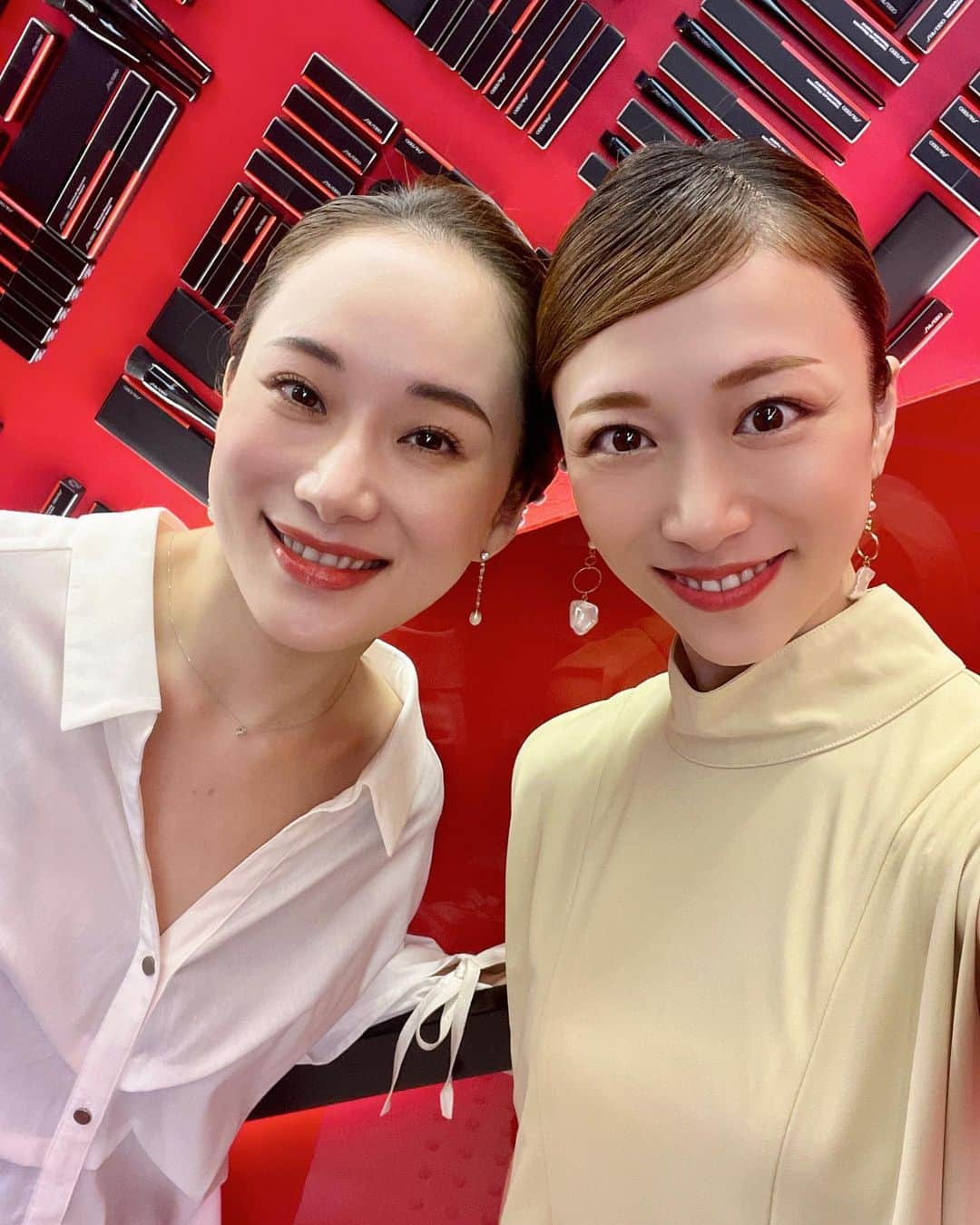 妃白ゆあさんのインスタグラム写真 - (妃白ゆあInstagram)「10月1日から発売された 『新生アルティミューン』の体感イベント 「Beauty  Rhythm Park」に参加してきました🎵 ⁡ ⁡ たっぷりと潤いを与え、エイジングケアをしてくれる美容液で、睡眠不足などの免疫低下による肌変化にもアプローチしてくれるとのこと❤️ ⁡ ⁡ 数年前に資生堂に寄った時にアルティミューンのメンズラインが新発売されていて、サンプルを頂いたのをきっかけに、夫が使っているのですが、ニキビの出来やすかった肌がアルティミューンのお陰ですごく改善されたんですよね😳✨✨ ⁡ それ以来ずっと愛用していることもあり、私も気になっていたので...更にバージョンアップしての販売ということで体感できて良かったです😍✨✨ ⁡  ⁡ 肌診断もして頂けて、今後のお手入れの勉強にもなりました🥰🥰 ⁡ ⁡ ⁡ ⁡ ⁡ ◆イベント概要 新生アルティミューン体感イベント 「Beauty  Rhythm Park」 ⁡ ◆開催期間 10/3 (火) 〜 ⁡ ◆ 場所 SHISEIDO GLOBAL FLAGSHIP STORE その他全国百貨店でも開催 ⁡ ⁡ ⁡ ⁡ #SHISEIDO #美肌免疫 #アルティミューン #pr #SHISEIDOGLOBALFLAGSHIPSTORE #日本限定 #美容液 #スキンケア」10月2日 19時10分 - yua_hishiro