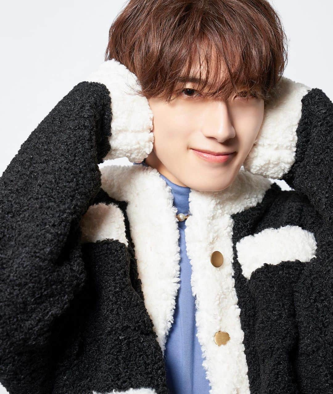 山中柔太朗さんのインスタグラム写真 - (山中柔太朗Instagram)「自分プロデュースのグッズが出ます！ 今回はジャケットとスマホアクセ。 好きな感じを詰めましたーー  ブランドってわけじゃないけど soccer'bugっていうキャラのシリーズにしてみました。  10/2 19:00〜受注開始です ストーリーに載せとくね。  ぜひ🥰」10月2日 19時07分 - jyutaro_milk