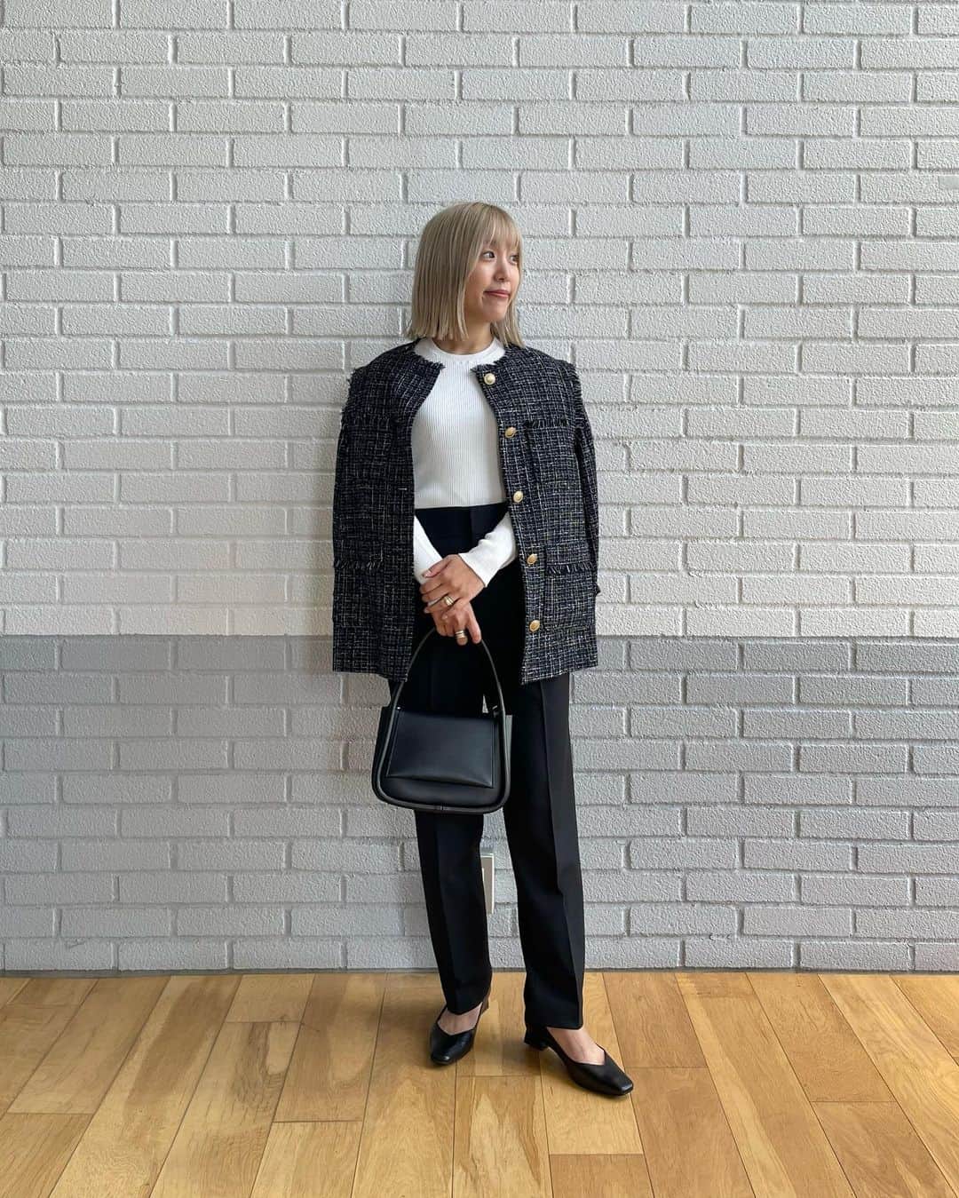 green label relaxing 自由が丘店さんのインスタグラム写真 - (green label relaxing 自由が丘店Instagram)「【WOMEN】秋冬の新作アイテムを着用した自由が丘店スタッフのスタイリングをご紹介！🍂  10月に入り、ようやく過ごしやすい気候になってまいりました。秋のお洋服選びに、ぜひご参考にされてください。  🔗 https://store.united-arrows.co.jp/staff/list/?shop_code=GL0501&so=NEW  こちらのリンクより自由が丘店スタッフのスタイリングをご覧いただけます。  ※在庫状況などご質問等ございましたら、自由が丘店までお問い合わせください。  ■自由が丘店営業時間 11:00〜20:00 ☎︎ 03-5731-8531 　 ■駐車場サービス お買い上げ金額に応じて以下ご利用いただけます。 場所【自由が丘南口有料駐車場】 > ¥5,000(税込)以上　30分チケット1枚 > ¥10,000(税込)以上　　30分チケット2枚  #greenlabelrelaxing  #unitedarrows  #グリーンレーベルリラクシング #ユナイテッドアローズ #自由が丘 #jiyugaoka #新作コーデ #秋コーデ #秋物コーデ #おでかけコーデ #オフィスカジュアル #23aw」10月2日 19時12分 - glr_jiyugaoka