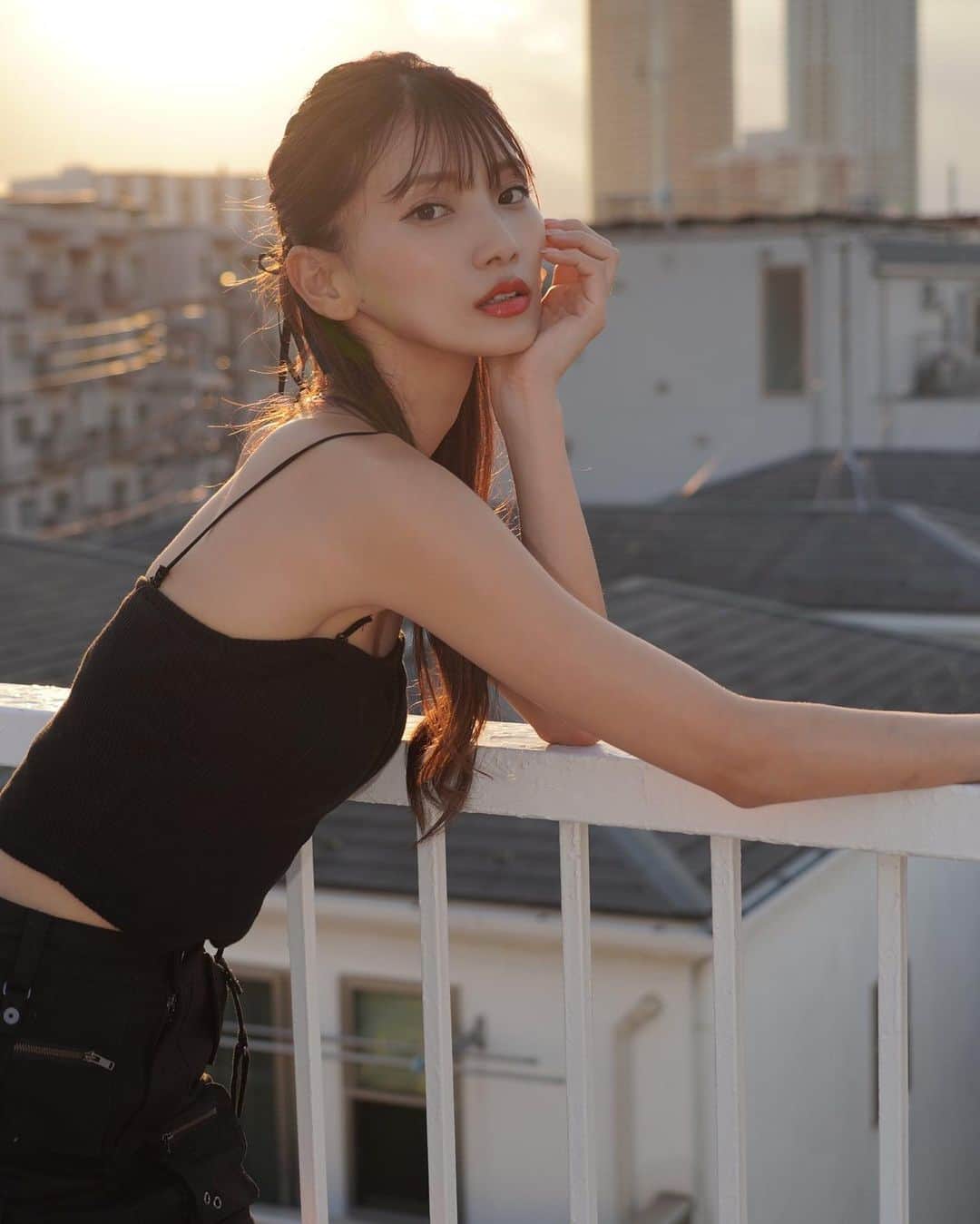 のインスタグラム：「🩶🖤🩶🖤」
