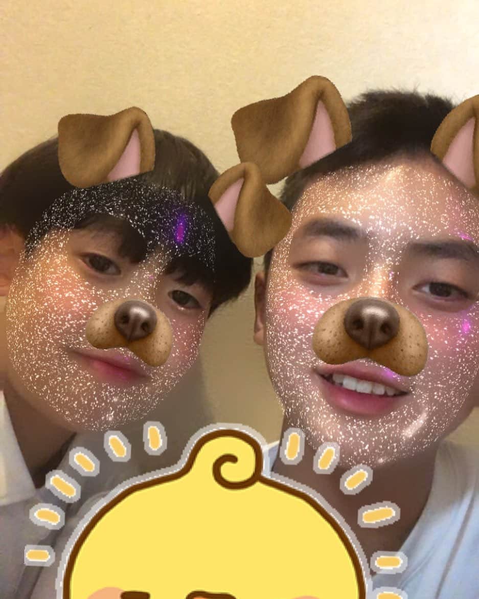のインスタグラム：「みっちゃんとのツーショット😁」