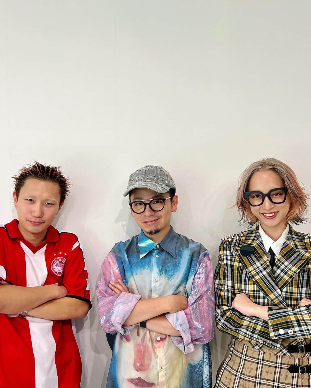 内田聡一郎さんのインスタグラム写真 (内田聡一郎Instagram)「after→before ️ エアリーなスイングボブ オフブラックを