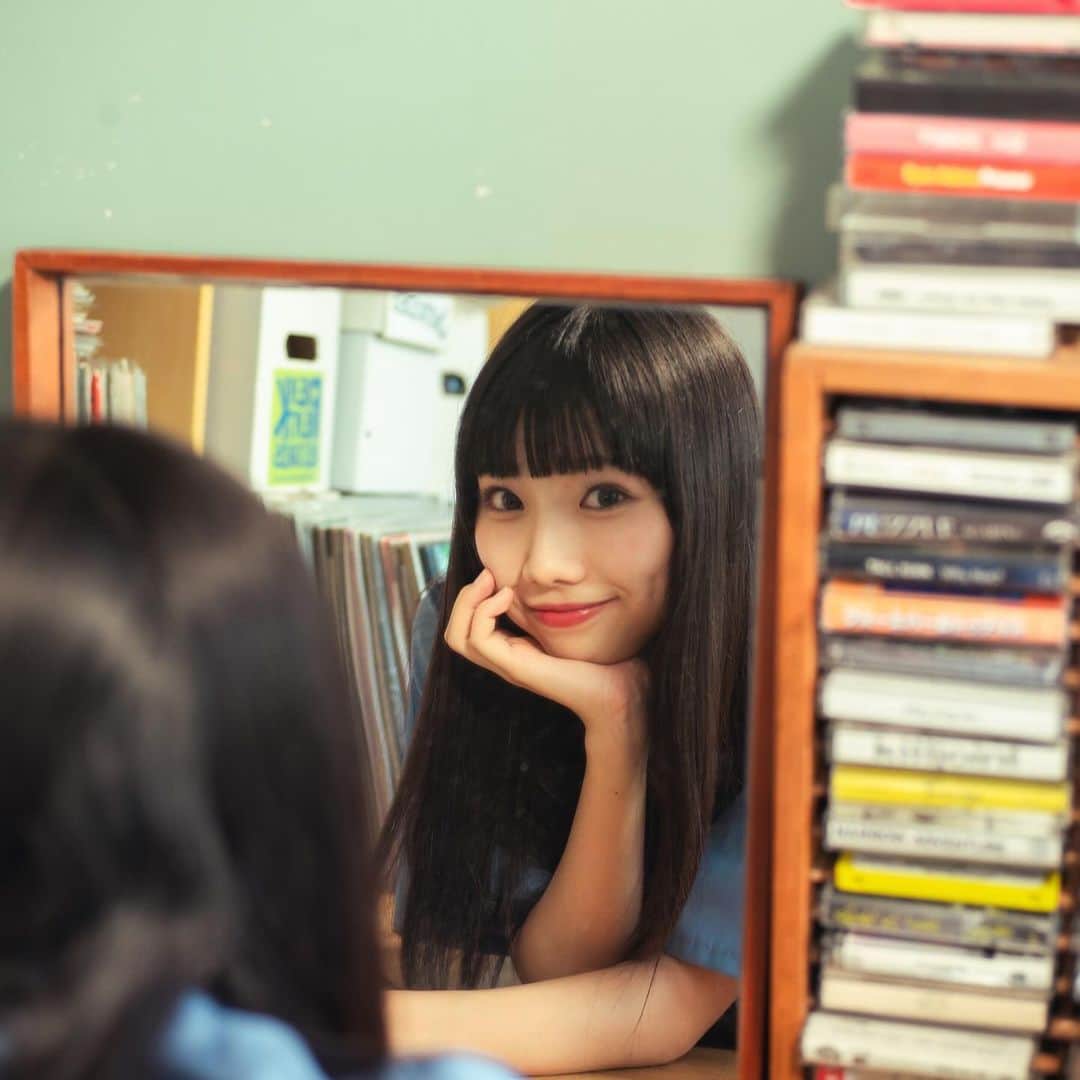 のインスタグラム：「🪞♡  #07 #jk #fjk #idol #アイドル #高校生 #作品撮り #ロングヘア」