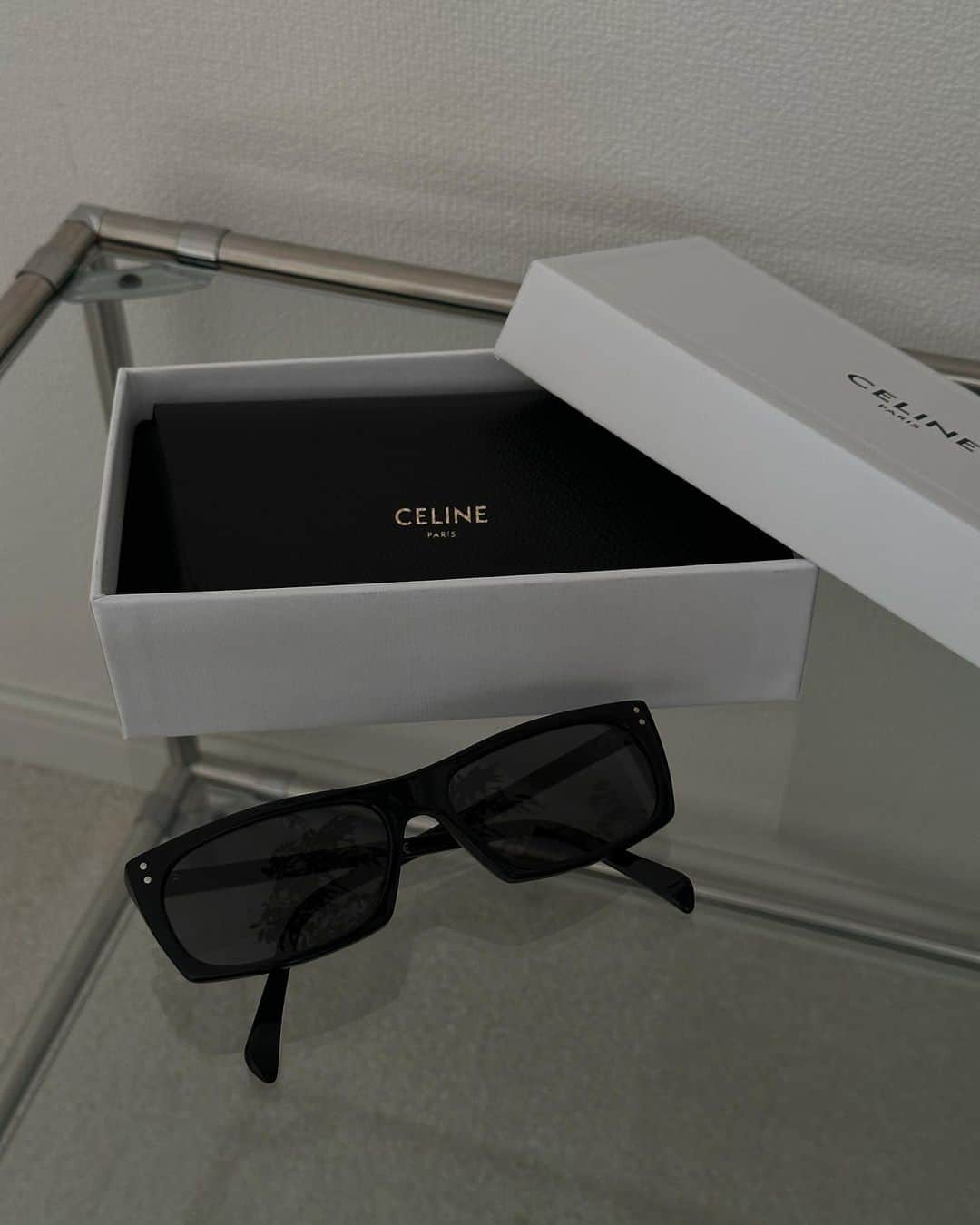 松本恵奈のインスタグラム：「最近の買って良かったものの一つ♡ #celine」