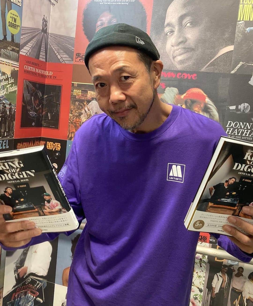 MUROさんのインスタグラム写真 - (MUROInstagram)「売れ行き絶好調と言われて嬉しい限り♪ ご購入頂いた皆様に心より感謝✨🙏 @diskunion_shinjuku_soul_dance  @rittormusic @king_of_diggin  #motownmonday」10月2日 20時38分 - dj_muro