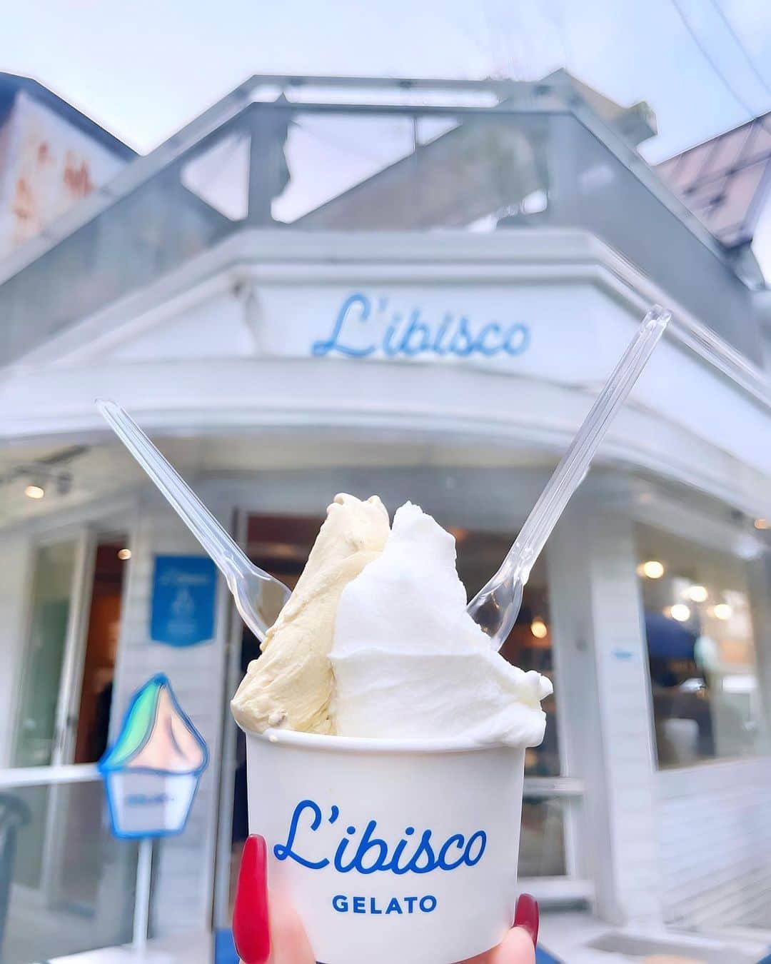 ちあきんぐさんのインスタグラム写真 - (ちあきんぐInstagram)「気になっていたジェラート屋さんへ🍦 📍L'ibisco リビスコ軽井沢  ピスタチオ✖︎オブセ牛乳をチョイス🤙🏾🫒🐄」10月2日 20時55分 - chiaki_ing