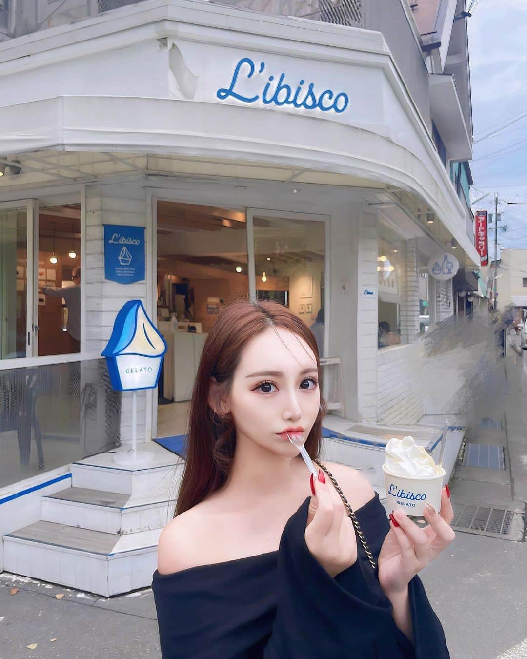 ちあきんぐのインスタグラム：「気になっていたジェラート屋さんへ🍦 📍L'ibisco リビスコ軽井沢  ピスタチオ✖︎オブセ牛乳をチョイス🤙🏾🫒🐄」