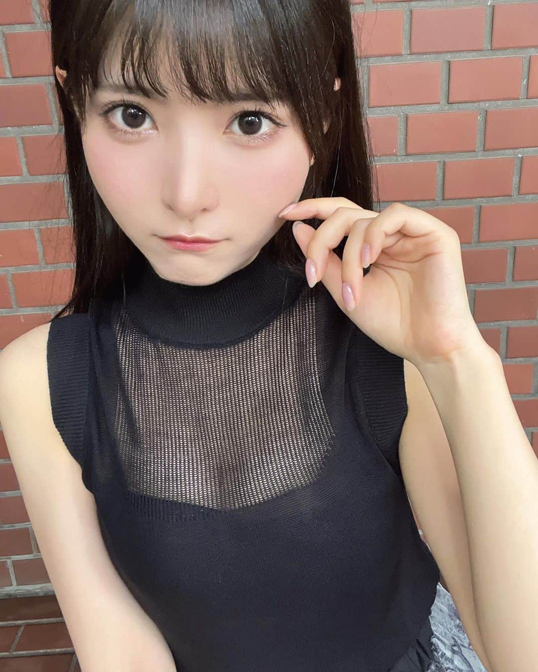 のインスタグラム：「ここ最近で1番大人っぽかった日🐈‍⬛💭」
