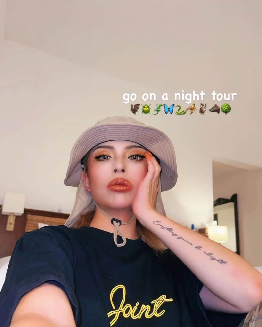 のインスタグラム：「#yolo ✌️」