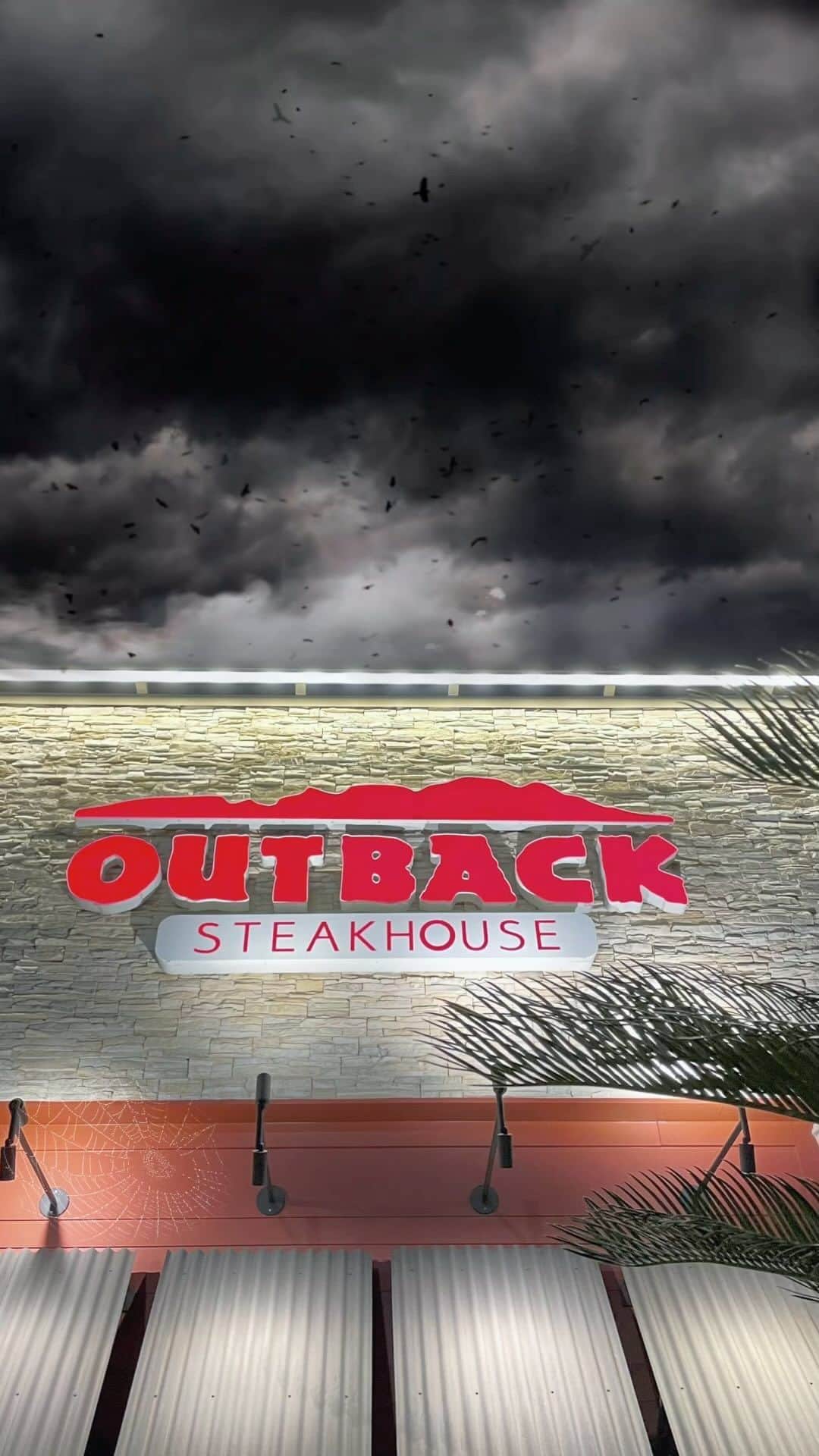 Outback Steakhouseのインスタグラム：「This Haunted (Outback Steak)House experience includes steak. 😏 #spookyseason #spookyszn #outbacksteakhouse」