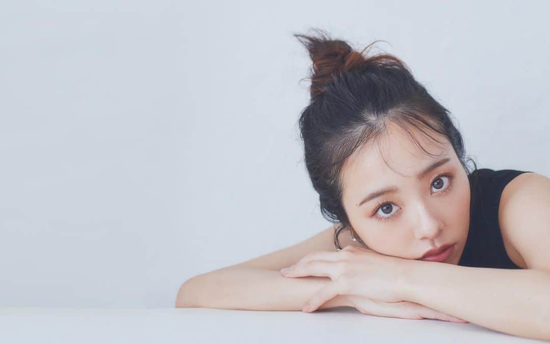 川村真洋のインスタグラム：「真洋official fanclub  「まひろのかふぇ。」を開設しました☕️♥️  SNSでは載せきれないオフショット、Blog、生配信、チャット💬等等🕊️コンテンツ盛り沢山のFCです！！  1個ずつ使いこなしていきましょ🫰🏻 是非、入会お待ちしています🫂  Cafeに因んで会員ネーミングは、 ・Short size ☕️ ・Tall size ☕️🍰  FCのURLアーカイブ載せておきます、 今後のあれこれが楽しみです🗣️」
