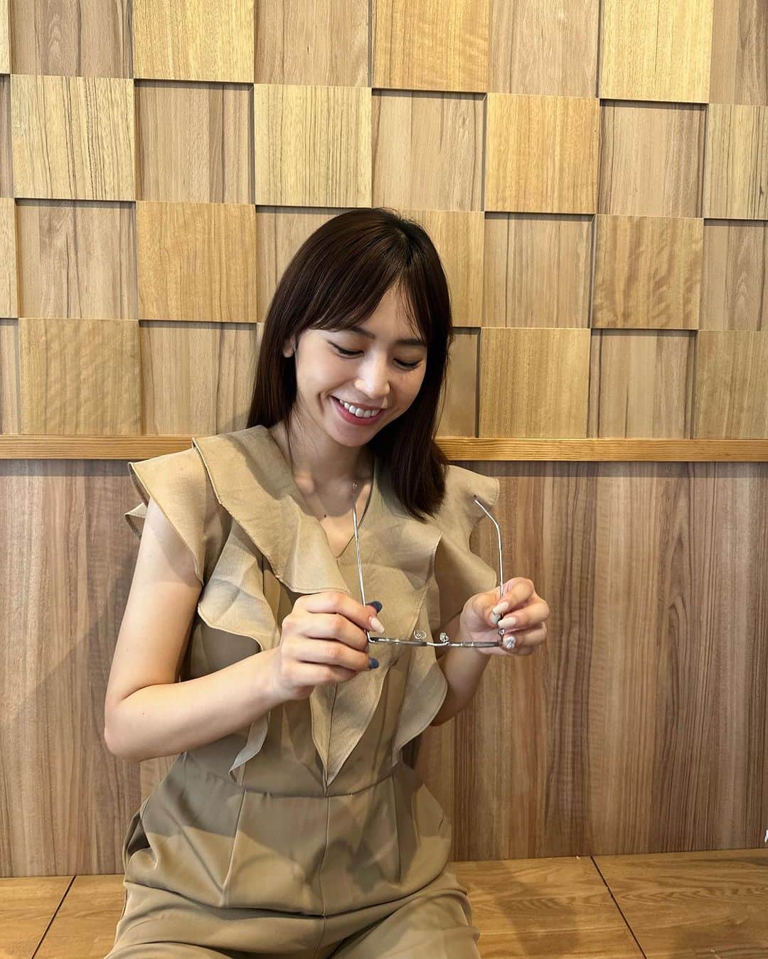夏江紘実のインスタグラム：「. ドライブ中はパーキングエリアつい寄っちゃうよね🥹💭🤎 . . .」
