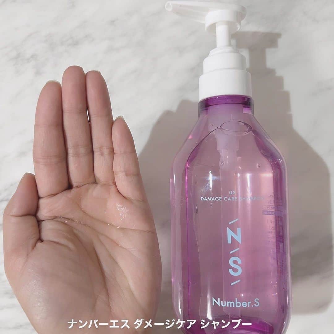 mmmaaakkkiiikkkoooさんのインスタグラム写真 - (mmmaaakkkiiikkkoooInstagram)「ナンバーエスのプロモーションに参加しています#PR  お家でサロン級ケア🌟 トリートメント効果をプラスオンする髪質補正発想のシャンプー @number_s_tokyo ✨✨  剥がれたキューティクルを補修しながら、植物オイルで保護フィルムを形成し、髪表面を包み込むことで、 日々のダメージから髪を守りうるおいを与えてくれる💛  "ファイバーハンス"配合で髪内部から 深刻化したダメージヘアもしっとりちゅん💛  香りもお気に入り🌟 詳しくは @number_s_tokyo からチェックしてみて下さい🏷️ . . .  #ナンバーエス #髪質補正発想ケア #髪骨格シャンプー #numbers_pr」10月2日 22時03分 - mmmaaakkkiiikkkooo