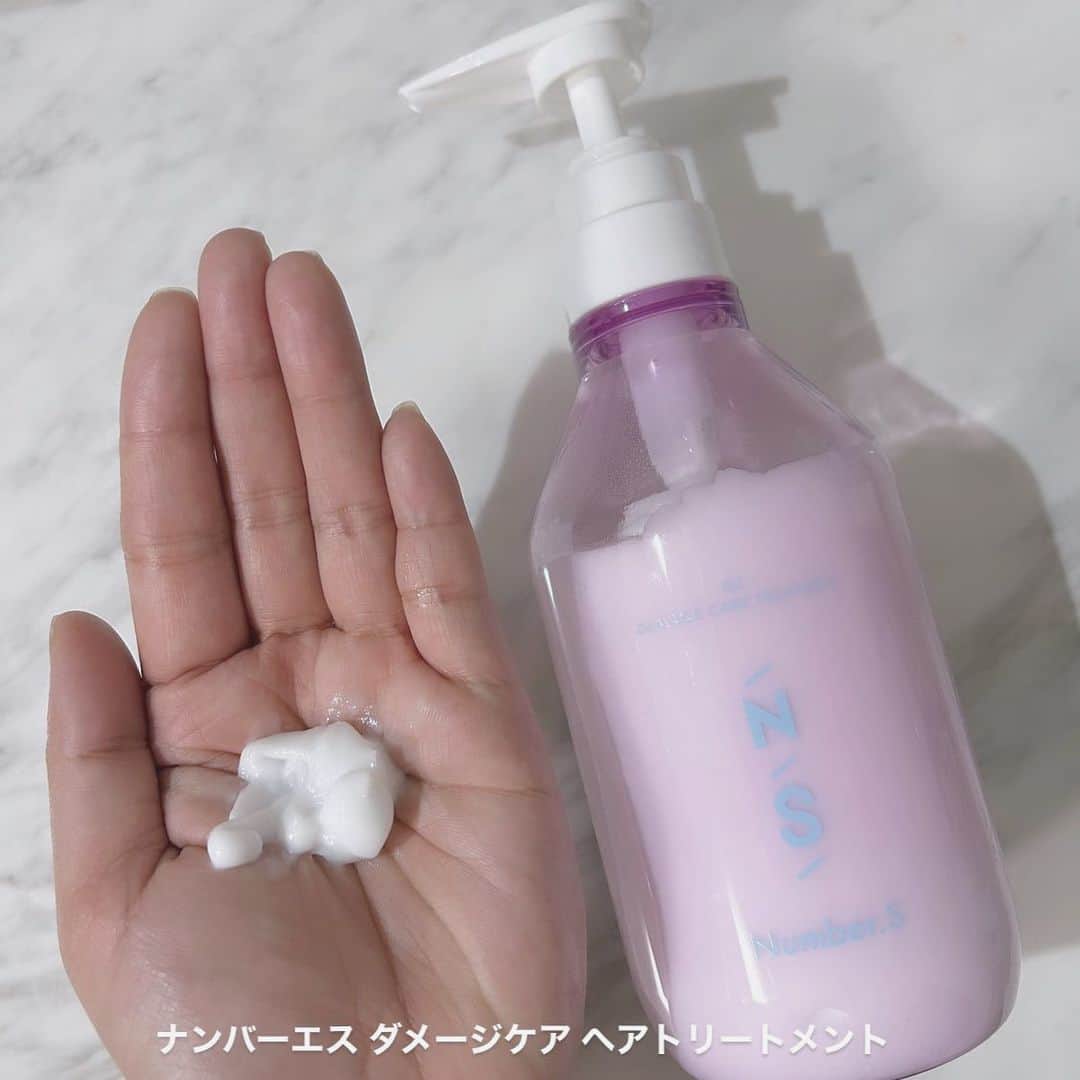 mmmaaakkkiiikkkoooさんのインスタグラム写真 - (mmmaaakkkiiikkkoooInstagram)「ナンバーエスのプロモーションに参加しています#PR  お家でサロン級ケア🌟 トリートメント効果をプラスオンする髪質補正発想のシャンプー @number_s_tokyo ✨✨  剥がれたキューティクルを補修しながら、植物オイルで保護フィルムを形成し、髪表面を包み込むことで、 日々のダメージから髪を守りうるおいを与えてくれる💛  "ファイバーハンス"配合で髪内部から 深刻化したダメージヘアもしっとりちゅん💛  香りもお気に入り🌟 詳しくは @number_s_tokyo からチェックしてみて下さい🏷️ . . .  #ナンバーエス #髪質補正発想ケア #髪骨格シャンプー #numbers_pr」10月2日 22時03分 - mmmaaakkkiiikkkooo
