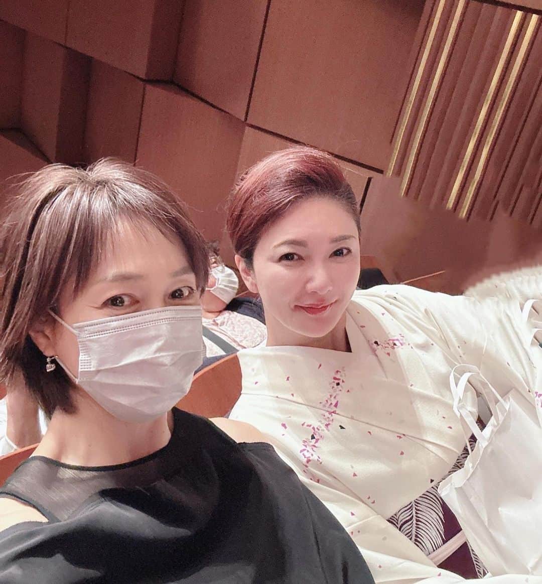 高島礼子さんのインスタグラム写真 - (高島礼子Instagram)「美しく圧倒される音色 に癒されました🎵 見事な演奏🎻でした  #ヴェネツィア室内合奏団 #ヴァイオリン #音楽のある生活」10月2日 22時14分 - reico.official