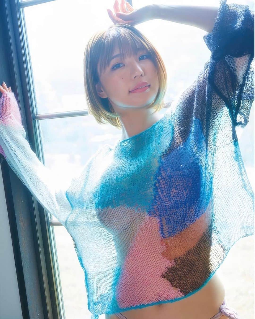 川畑春菜さんのインスタグラム写真 - (川畑春菜Instagram)「… 本日発売のヤングマガジン✨ 新人のENAちゃん♡  是非見てね❣️  #ヘアメイク#メイク#グラビア#ヤングマガジン#ヤンマガ#サイバージャパン#新人#ヤンマガグラビア#保健室の先生」10月2日 22時15分 - haru_1111