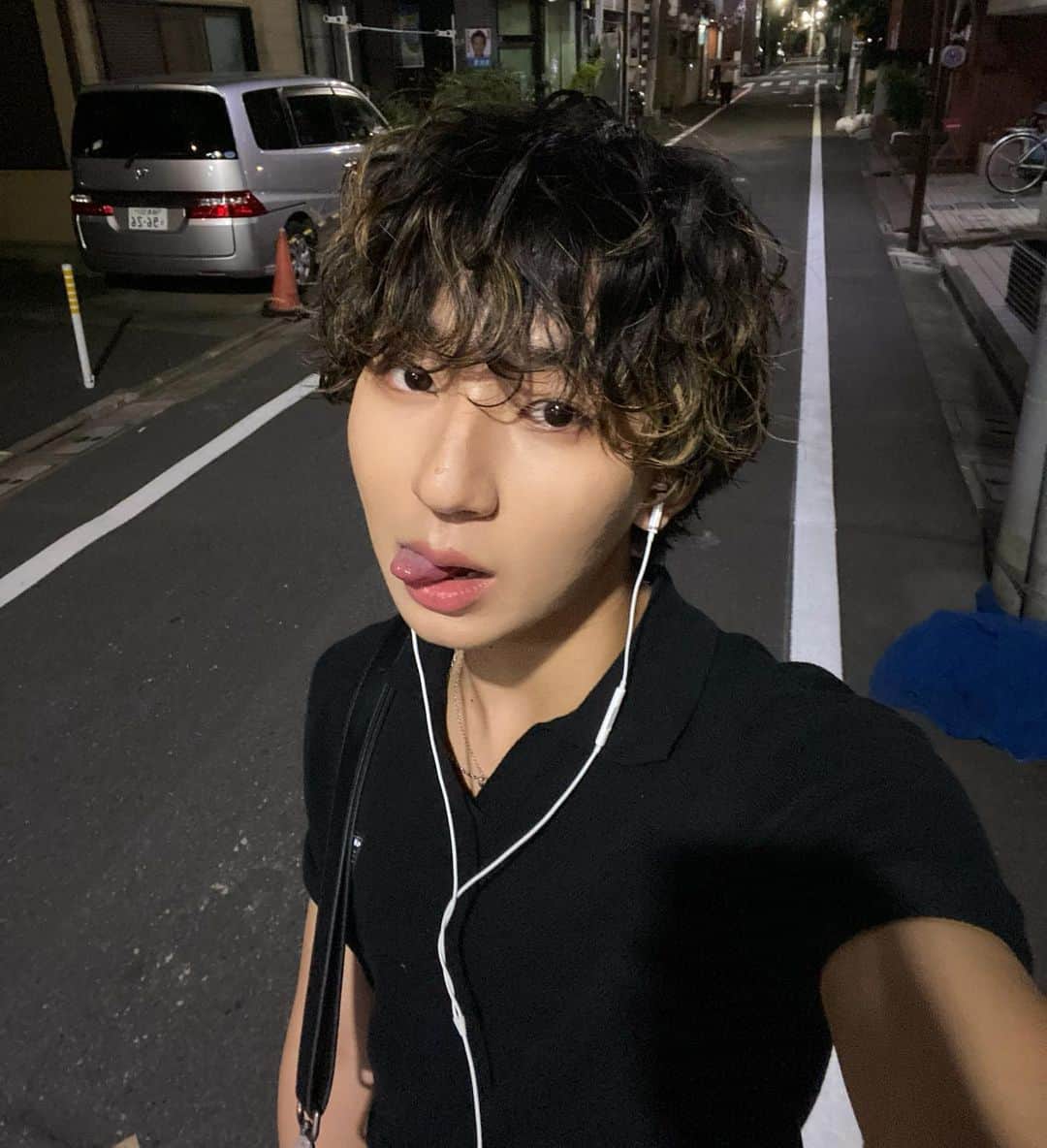 上野裕次郎のインスタグラム：「😺🍯🌀」