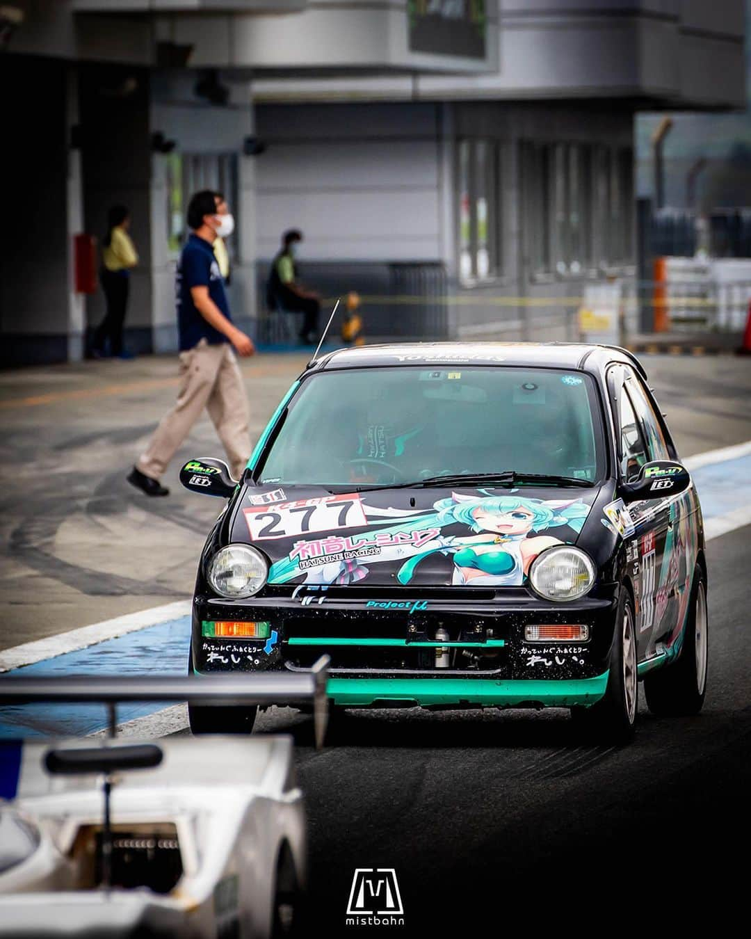 mistbahnさんのインスタグラム写真 - (mistbahnInstagram)「_ Hatsune Racing Honda JA4 TODAY _ 🚗: @satoshi_suzuki_official 📷: @mistbahn _ Shot on Aug-16 2022 🏁 "K4-GP FUJI 10hours Endurance race" at Fuji International Speedway. _ JP) 2022年8月16日 富士スピードウェイ開催「K4-GP 10H耐久 2022」で撮影。 _ _ #k4gp #軽耐久 #k4gp2022 #k4gp10h #fujispeedway #fujiinternationalspeedway #fsw #fisco #富士スピードウェイ #kcar #keicar #軽自動車 #hatsune_racing #hatsuneracing #初音レーシング #初音ミク #hondatoday #ホンダトゥデイ #ja4 #ja4today #ツデー #honda #e07a #mtrec #hondasontrack #wedssport #tc005 #rays #te37」10月2日 22時28分 - mistbahn