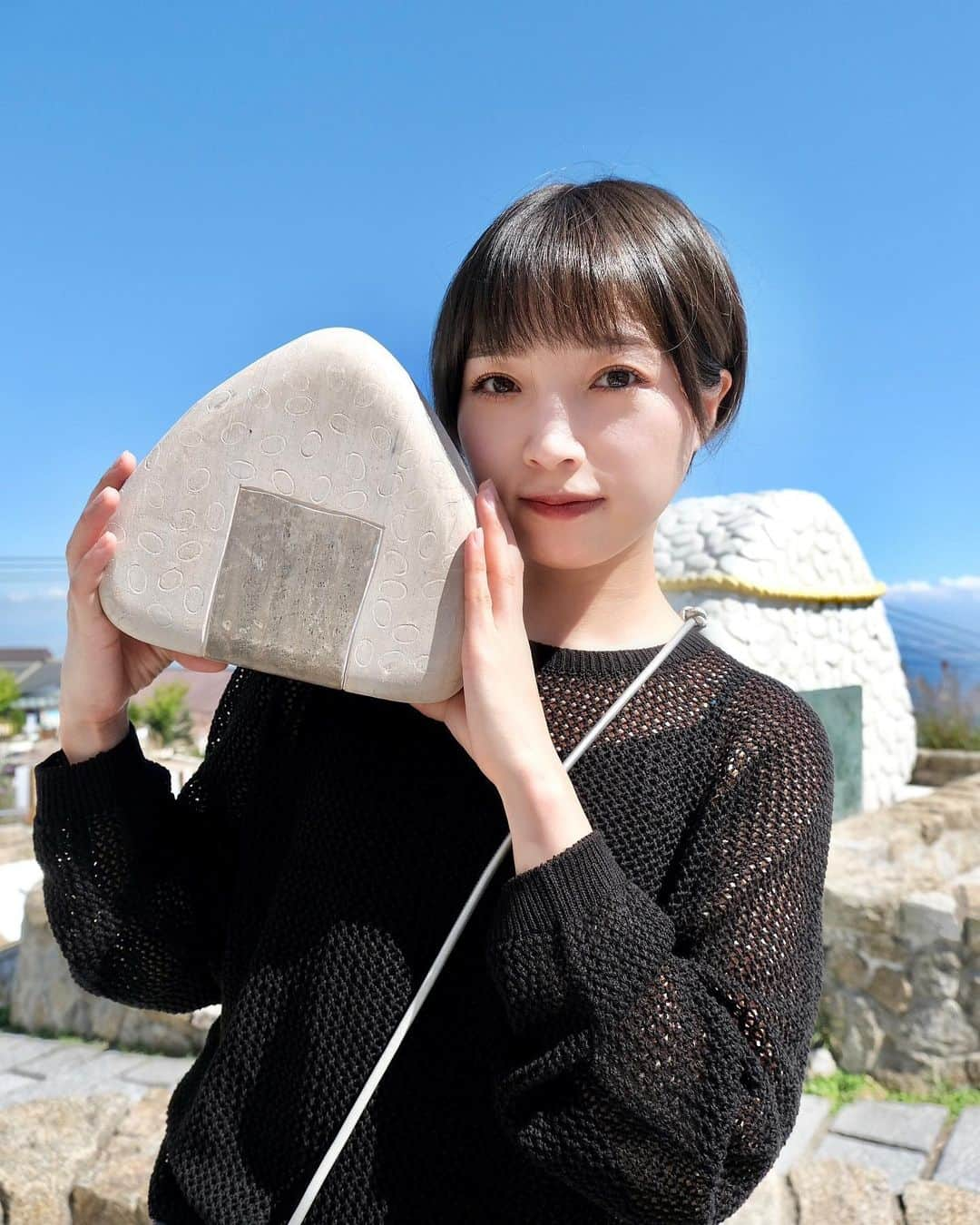 東由樹のインスタグラム：「🍙」