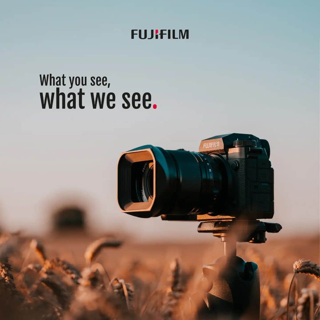 FUJIFILM INDONESIAのインスタグラム：「What you see is what your camera see.   Fujifilm menghadirkan deep learning technology untuk memaksimalkan setiap detail-detail dari objek. Deteksi subjek yang makin banyak pilihan dan lebih presisi ketika mendeteksi mata subjek.  Hasil fotomu akan terlihat sebagaimana ketika matamu memandang keindahan sebuah objek loh!  Fujifilm_id #kamera #FujifilmIndonesia」