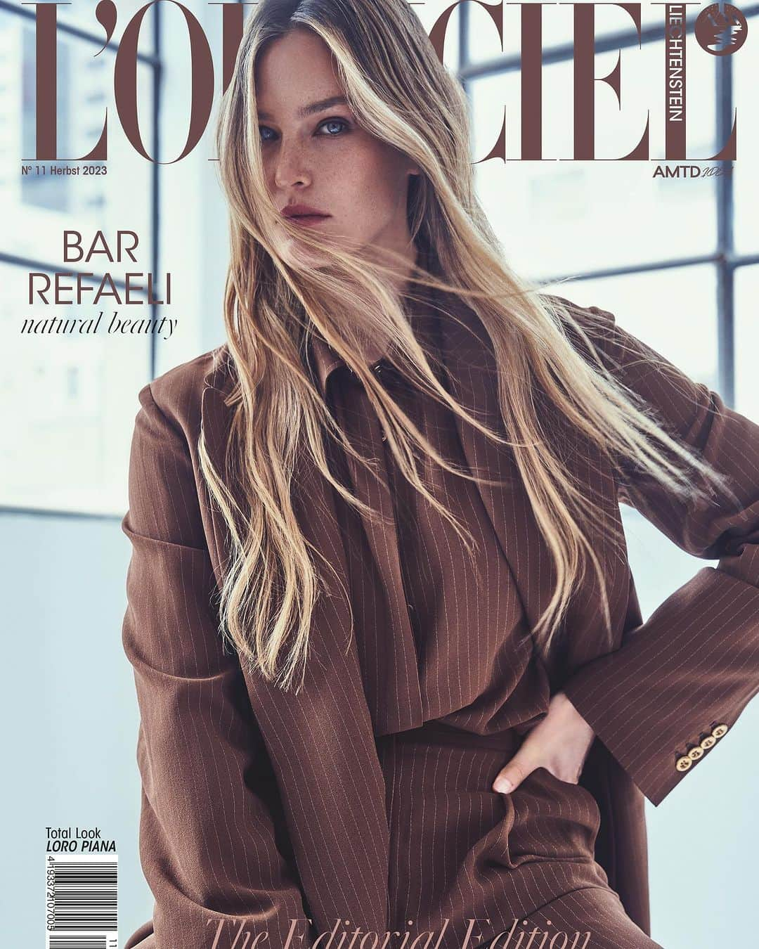 バー・ラファエリのインスタグラム：「@barrefaeli x @lofficielliechtenstein  Supermodel Bar Refaeli graces the new Cover of L’Officiel Liechtenstein “the Editorial Edition”. Out now, link in bio #lofficiel #lofficielliechtenstein #barrefaeli #covermodel #supermodel #covershoot #editorialissue #newissue @model_mgmt」