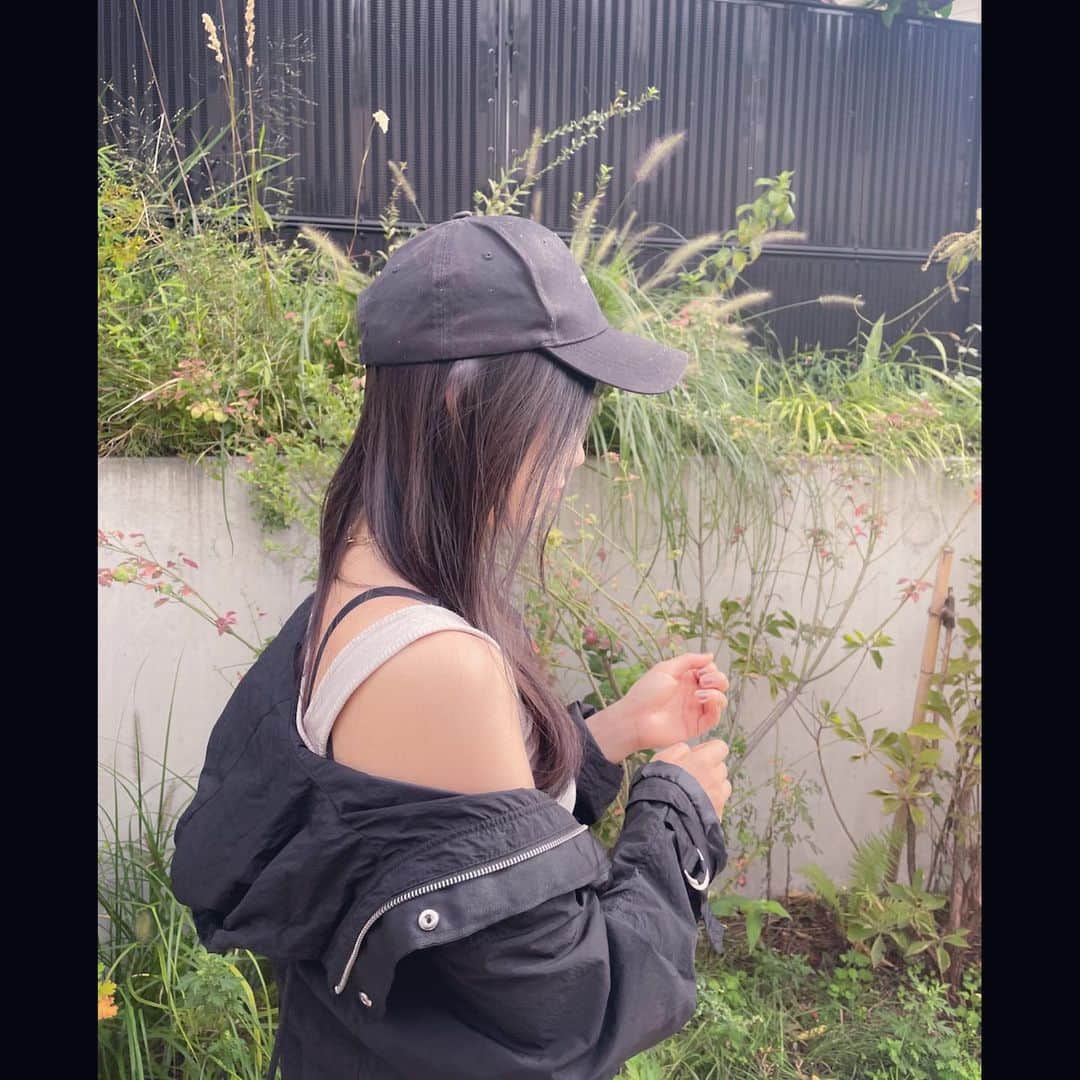 葉山柚子さんのインスタグラム写真 - (葉山柚子Instagram)「やっと涼しくなったと思ったらそうでもなかった日♪  #秋 #落ち葉 #湿度下がった #散歩 #前歯引っ込め」10月2日 23時05分 - hayama_yuko