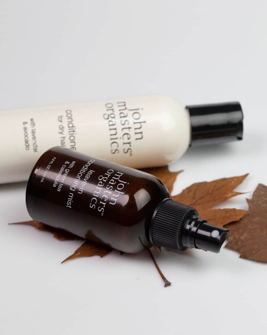 John Masters Organicsのインスタグラム：「Receive 20% off your entire purchase during our Pick of the Patch sale, live now on www.johnmasters.com! Plus, get a FREE 5oz Nourishing Hair Mask with Rose and Apricot with orders $125+! 🍂⁠ ⁠ Use code PATCH at checkout. Promotion ends October 4, 2023. Promotion only available within the US and Canada.」