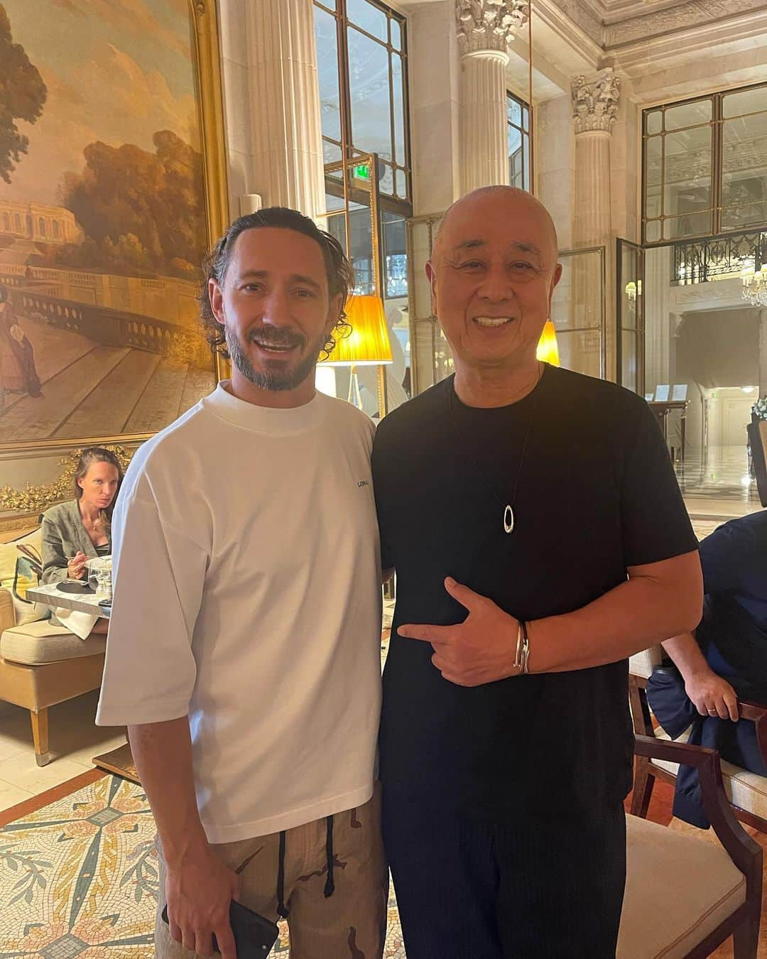 松久信幸のインスタグラム：「Thank you @cedricgrolet @alainducasse  @lemeuriceparis」