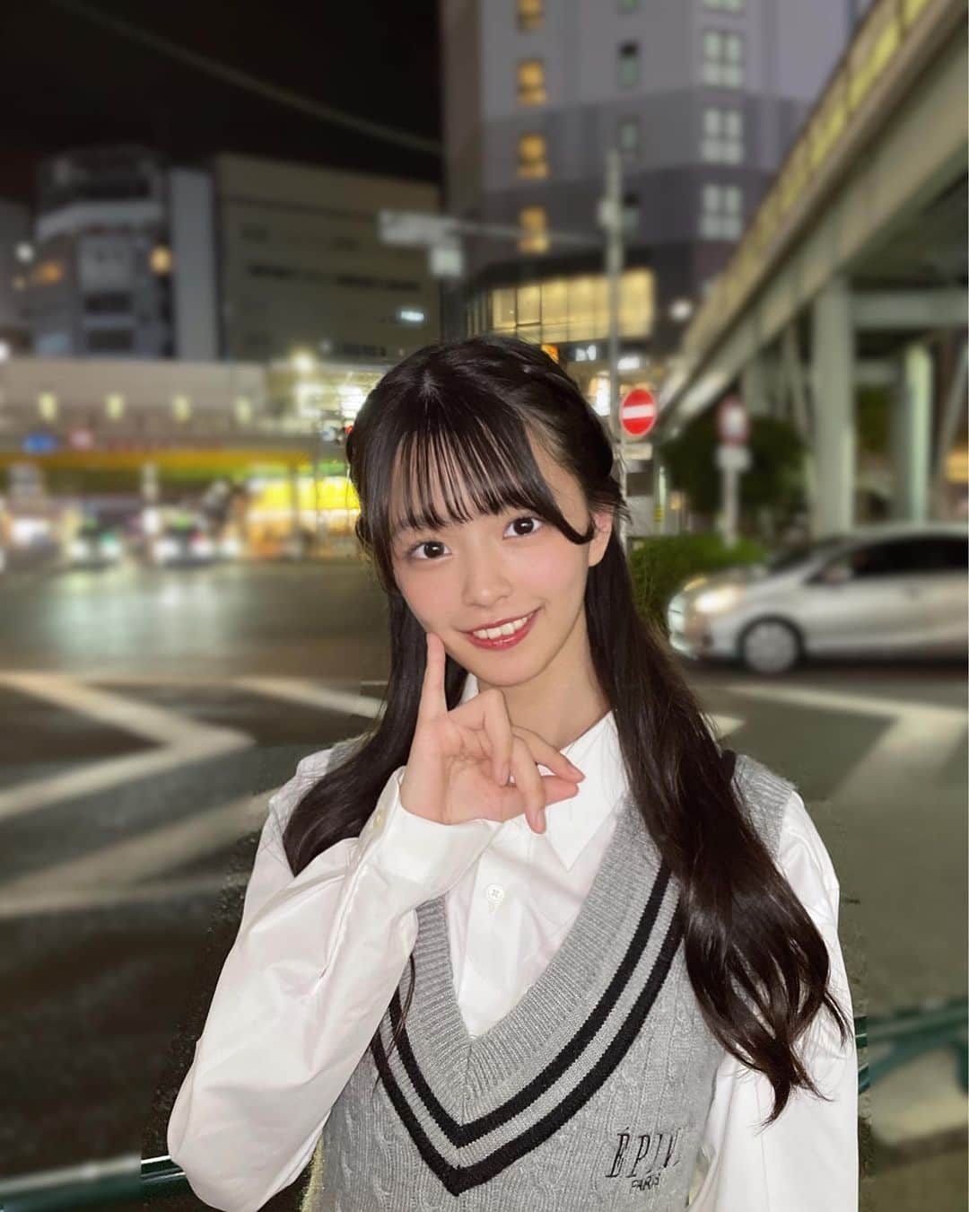 桜田彩叶さんのインスタグラム写真 - (桜田彩叶Instagram)「秋服先取りした 🍂♡ ニットワンピ可愛い〜 ♡  #アイドル  #アイドルヘア  #ヘアアレンジ  #Epine #ニットベスト  #ベストコーデ  #ニットベストワンピース  #秋服 #秋コーデ」10月2日 23時13分 - _sakurada_ayaka
