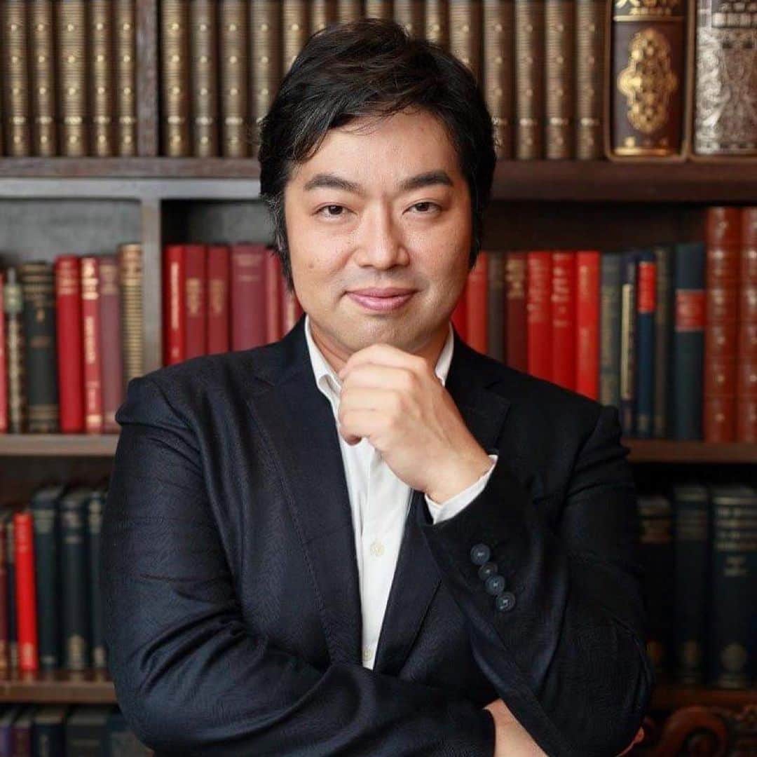 伊澤一葉さんのインスタグラム写真 - (伊澤一葉Instagram)「轍渡した地 vol.2 をこのメンバーで開催します　 29年来の親愛なる音楽仲間達と イヤッホー(๑˃̵ᴗ˂̵) 伊澤一葉	ピアノ,ボーカル	 岡元敦司	バリトン 小野寺 聡	キーボード,Beatmaker 衣川 藍	クラリネット 高松京介	電子オルガン 堤 一真	作曲家  ＜東京公演＞ 2023年11月18日（土）　 BAROOM  OPEN	15:30 / START　16:30  チケット発売日：	10月4日（水）21:00 チケット購入URL： https://wadachibaroom231118.peatix.com/  ＜札幌公演＞ 2023年12月16日（土） くうCOO　  1st Stage	OPEN	13:00 / START　13:30 2nd Stage	OPEN	17:00 / START　17:30  チケット発売日：	10月6日（金）正午　 チケット予約URL http://www.sapporo-coo.com/?p=7765  ぜったい楽しい」10月2日 23時18分 - ichiyo.izawa