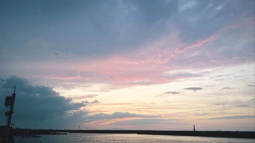麻絵さんのインスタグラム写真 - (麻絵Instagram)「ちょっくら帰省旅⛅️ 良き時間でした、感謝！  #麻絵カメラ」10月2日 23時22分 - asaesan