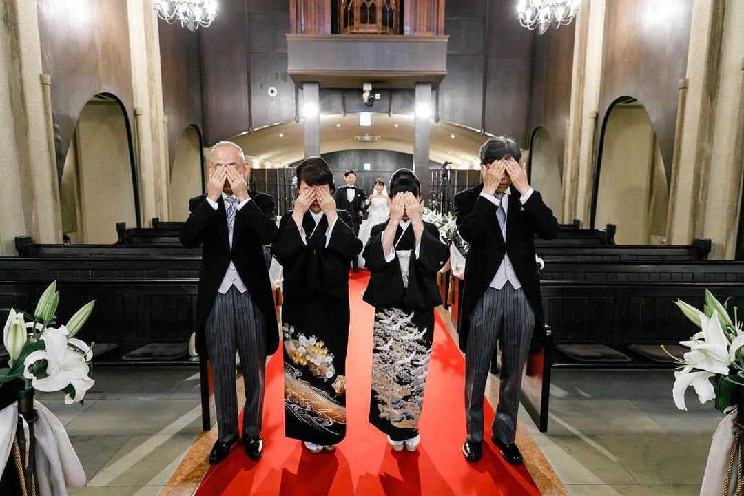 のインスタグラム：「⁡ family meet ❁⃘*.ﾟ ⁡ 「marriageに#yell を」 マリエールスタッフは皆様の結婚を応援しております 私たちと一緒に結婚式を作りましょう💍 ⁡ @marriyell_yamate をフォローして 次の情報をお待ちください💕 『#マリエール山手 』のタグをつけて ⁡ 👗衣裳専門アカウント 【 @blancdolce 】 ⁡ #名古屋 #八事 #結婚式場  #結婚式レポ #お支度ショット  #プレ花嫁 #プレ花嫁準備 #愛知プレ花嫁  #プレ花嫁さんと繋がりたい  #東海プレ花嫁 #東海花嫁  #名古屋プレ花嫁 #名古屋花嫁 #wedding #bridal #weddingdress #bouquet #weddingphotography #weddingphoto  #2023秋婚 #2023冬婚 #2024春婚 #ゼクシィ花嫁 #ブライダルフェア」