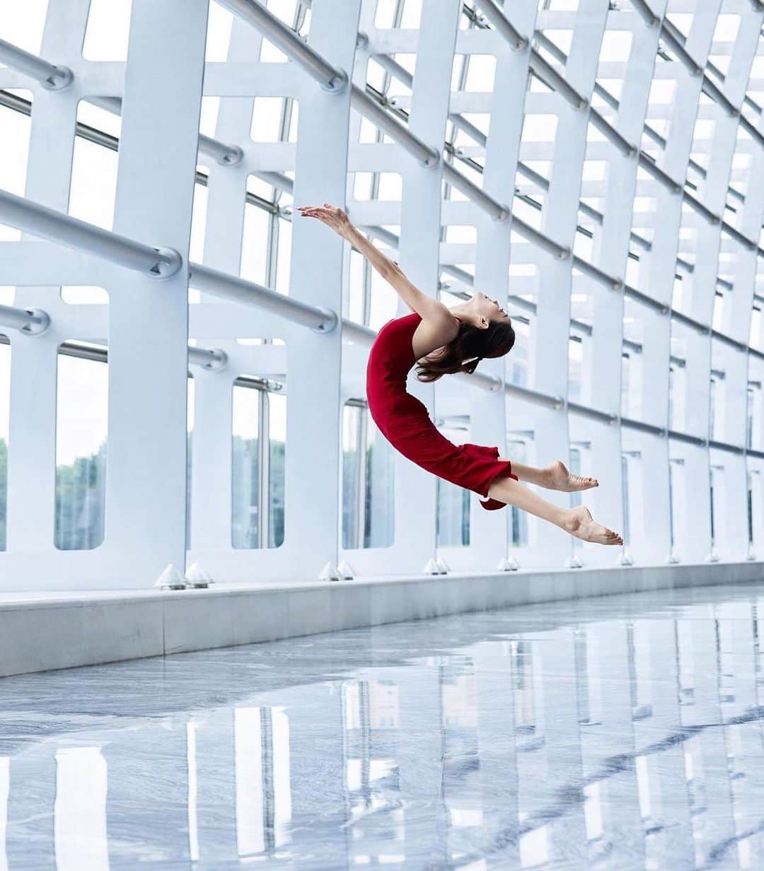 Ballet Is A WorldWide Languageのインスタグラム：「Stunning ✨ @jade_yyt   #worldwideballet 🤍✨」