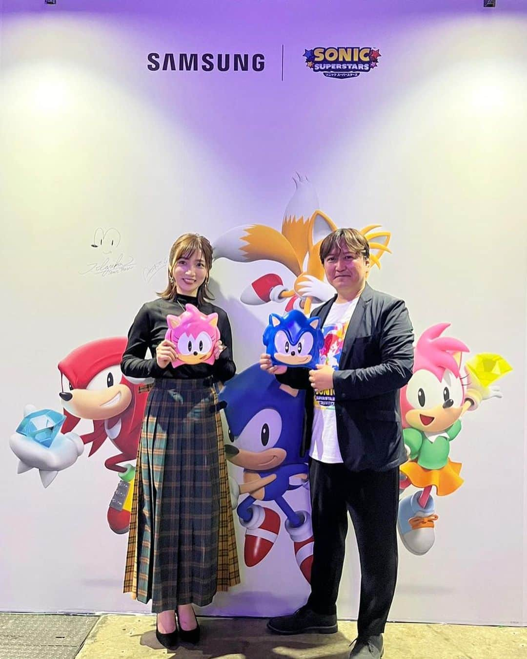 内田敦子のインスタグラム：「⁡ ⁡ ちょっと前になるけど、 東京ゲームショウ2023めちゃくちゃ楽しかったです✨ ⁡ まさか自分が"中の人"側になるとは思いませんでしたが、 ゲーム業界全体で手を取り合って 更に業界が盛り上がってくれると 嬉しいなと思わせてくれるイベント体験でした。 ⁡ 忙しくて写真撮れなかった人もいましたが、 以前からお世話になっている方々とお会いできて 本当に嬉しかったです🥳 ⁡ #TGS2023 #東京ゲームショウ2023」