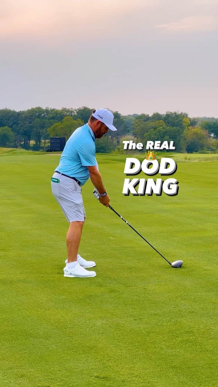 ルイ・ウーストハウゼンのインスタグラム：「Louis Oosthuizen = the true DOD King 👑 nearly holed this from 297 Yards, all hail the king 🙇‍♂️ 🏌️‍♂️🇿🇦   #LIVGolf #StingerGC」